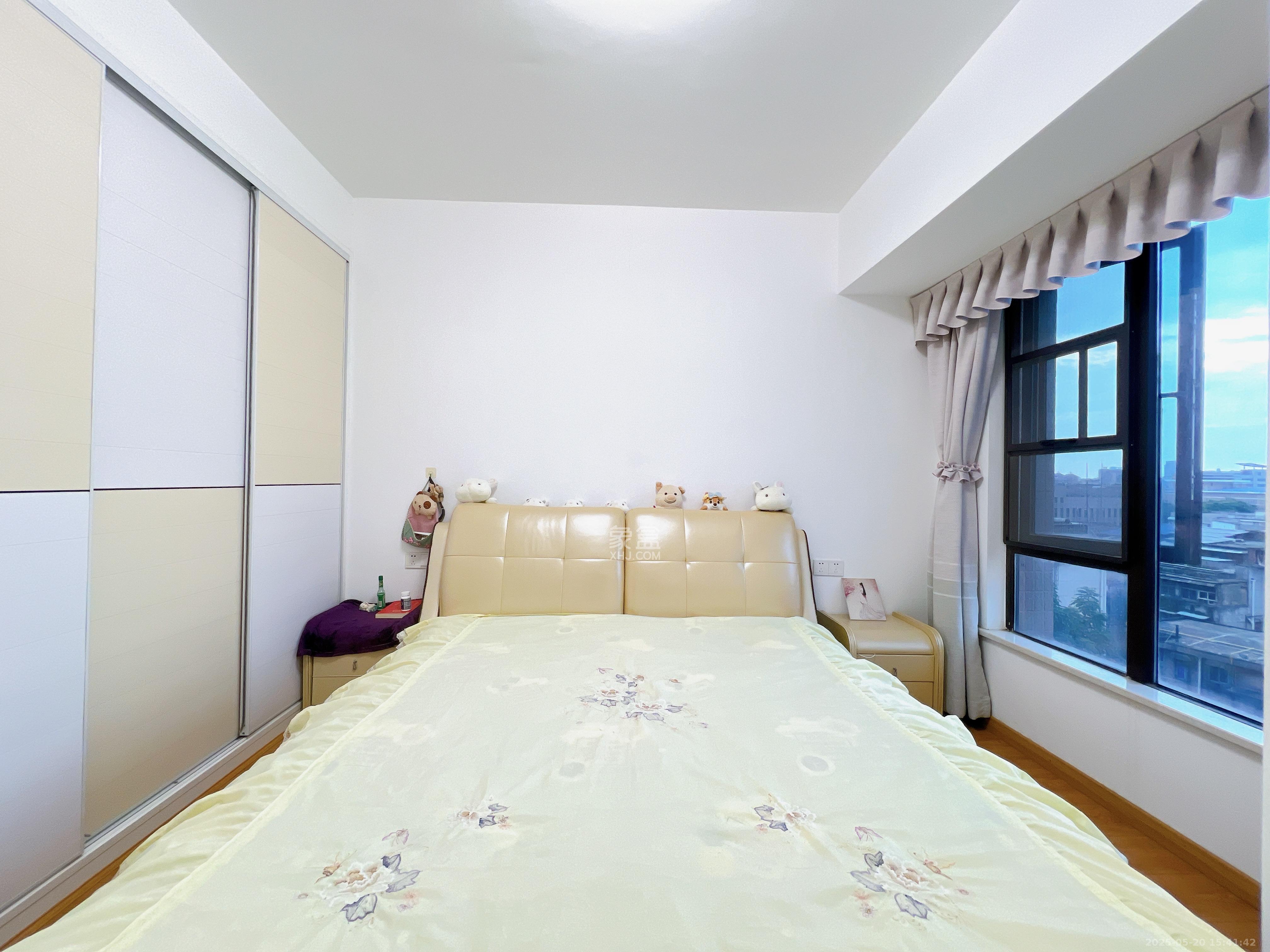 上园商住小区  3室2厅1卫    3200.0元/月室内图
