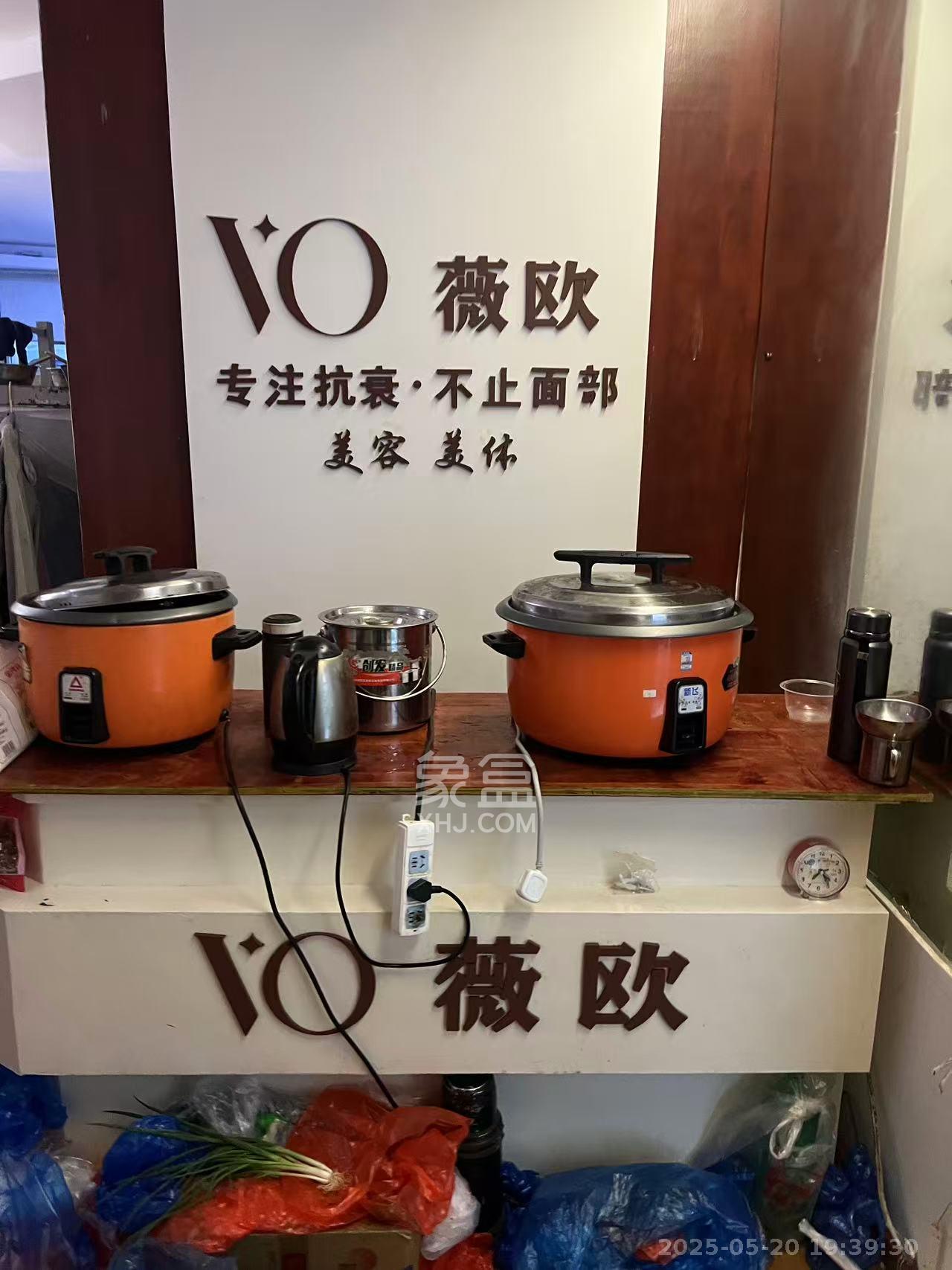 梦泽园 3室2厅1卫 2800.0元/月 梦泽园 3室2厅1卫 2800.0元/月室内图