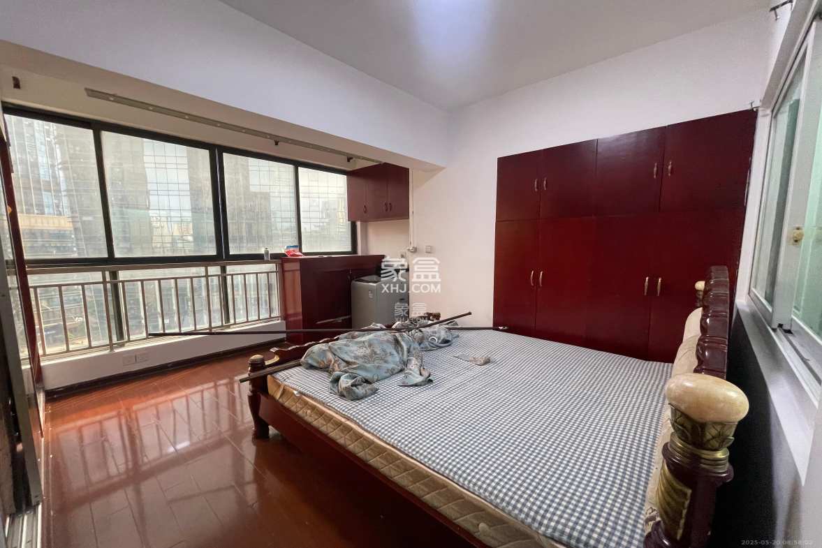 七彩丽都  2室1厅1卫    2000.0元/月 七彩丽都  2室1厅1卫    2000.0元/月室内图