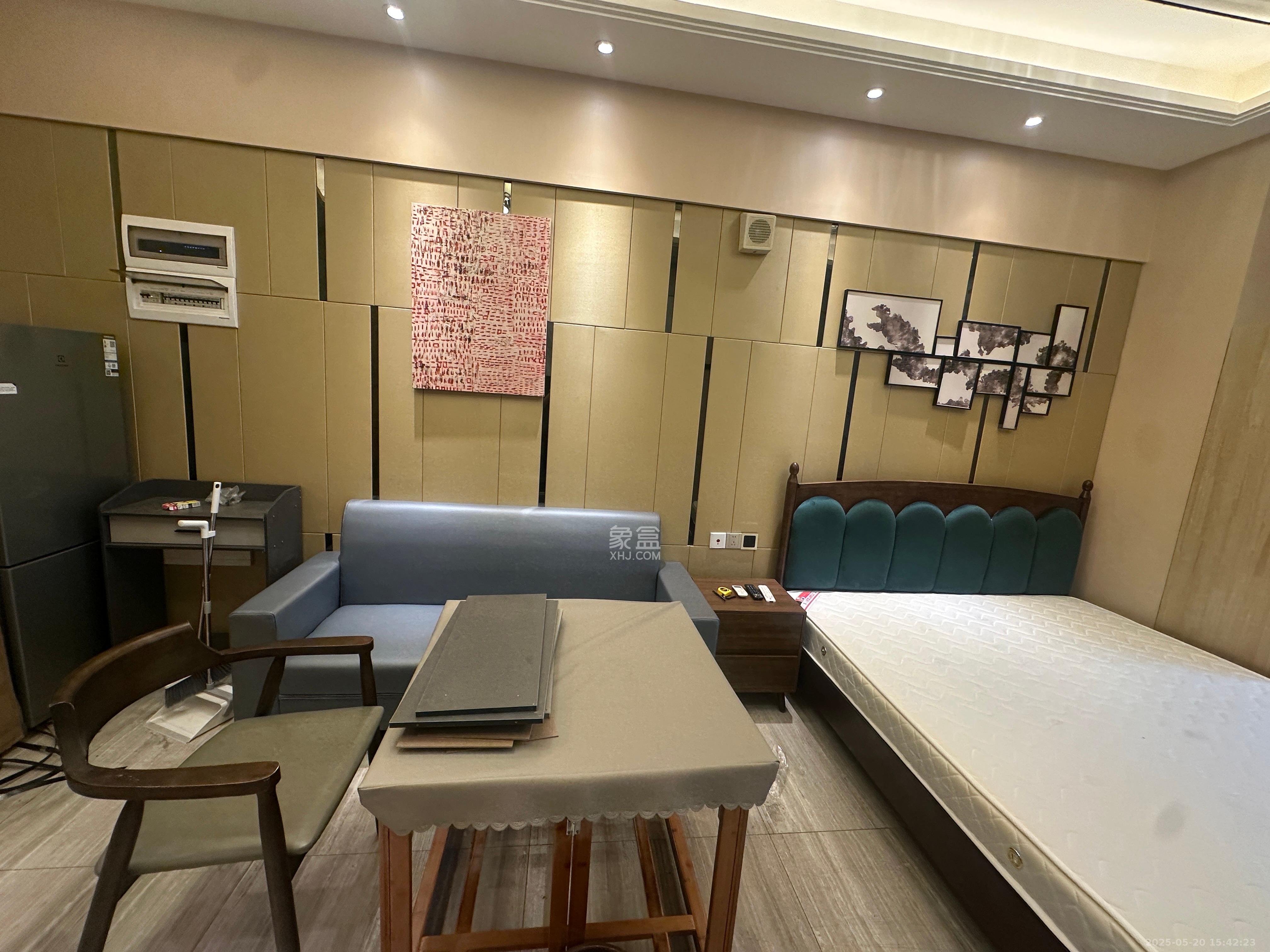 恒大誉府（融誉商业中心）  1室1厅1卫   1700.00元/月室内图