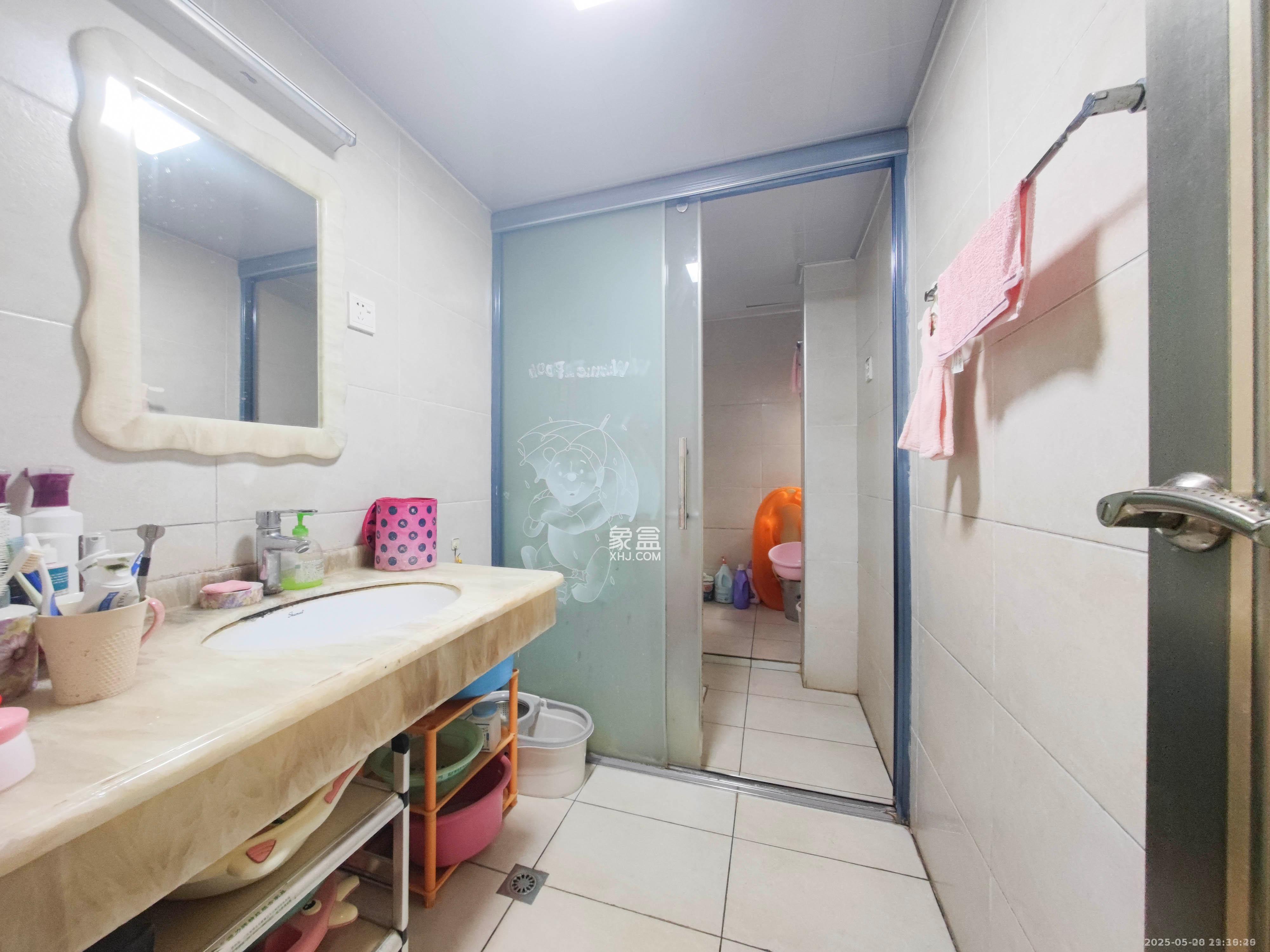 山水熙园 3室2厅2卫 2700.0元/月 山水熙园 3室2厅2卫 2700.0元/月室内图