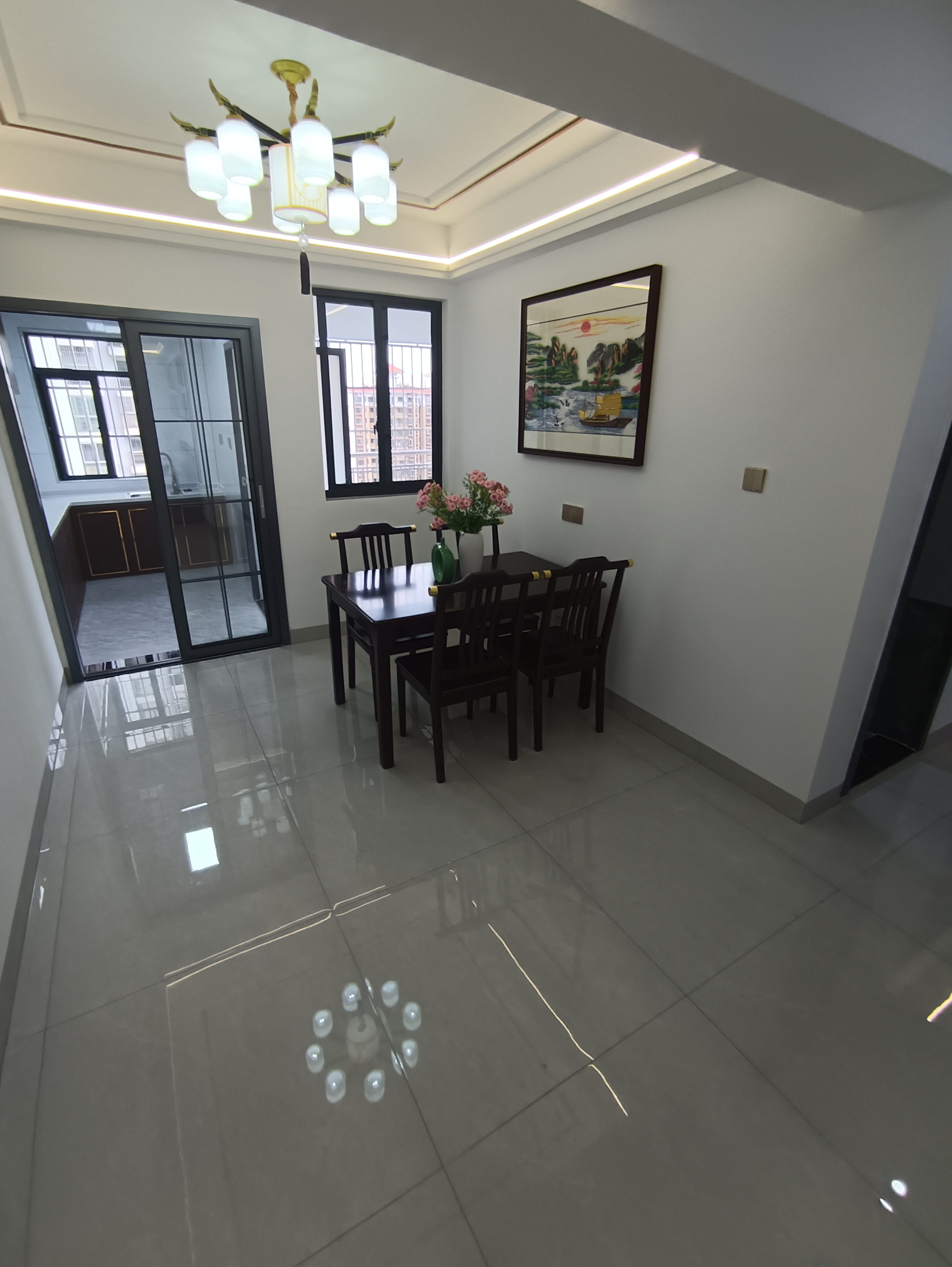 海航城 3室2厅1卫 139.0万 海航城 3室2厅1卫 139.0万客厅