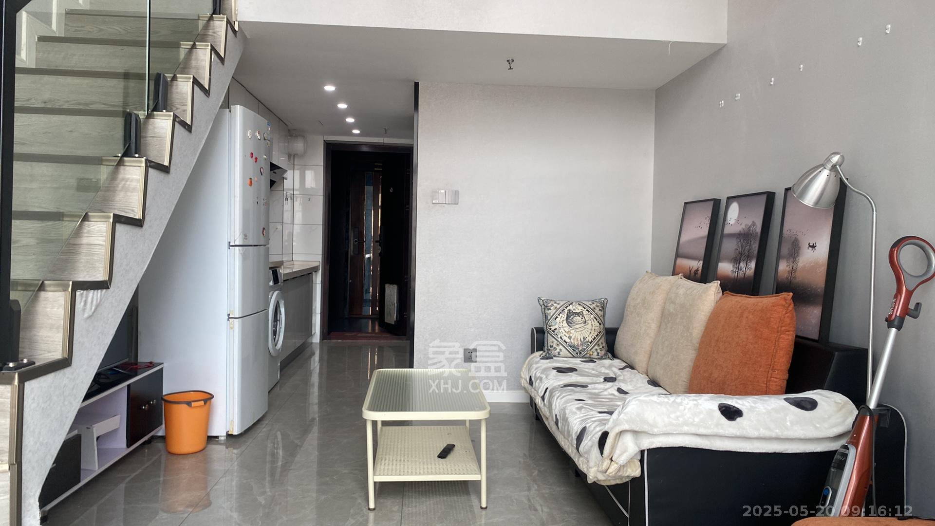 东盈商业广场(华泉城市广场)  2室1厅1卫    2500.0元/月 东盈商业广场(华泉城市广场)  2室1厅1卫    2500.0元/月室内图