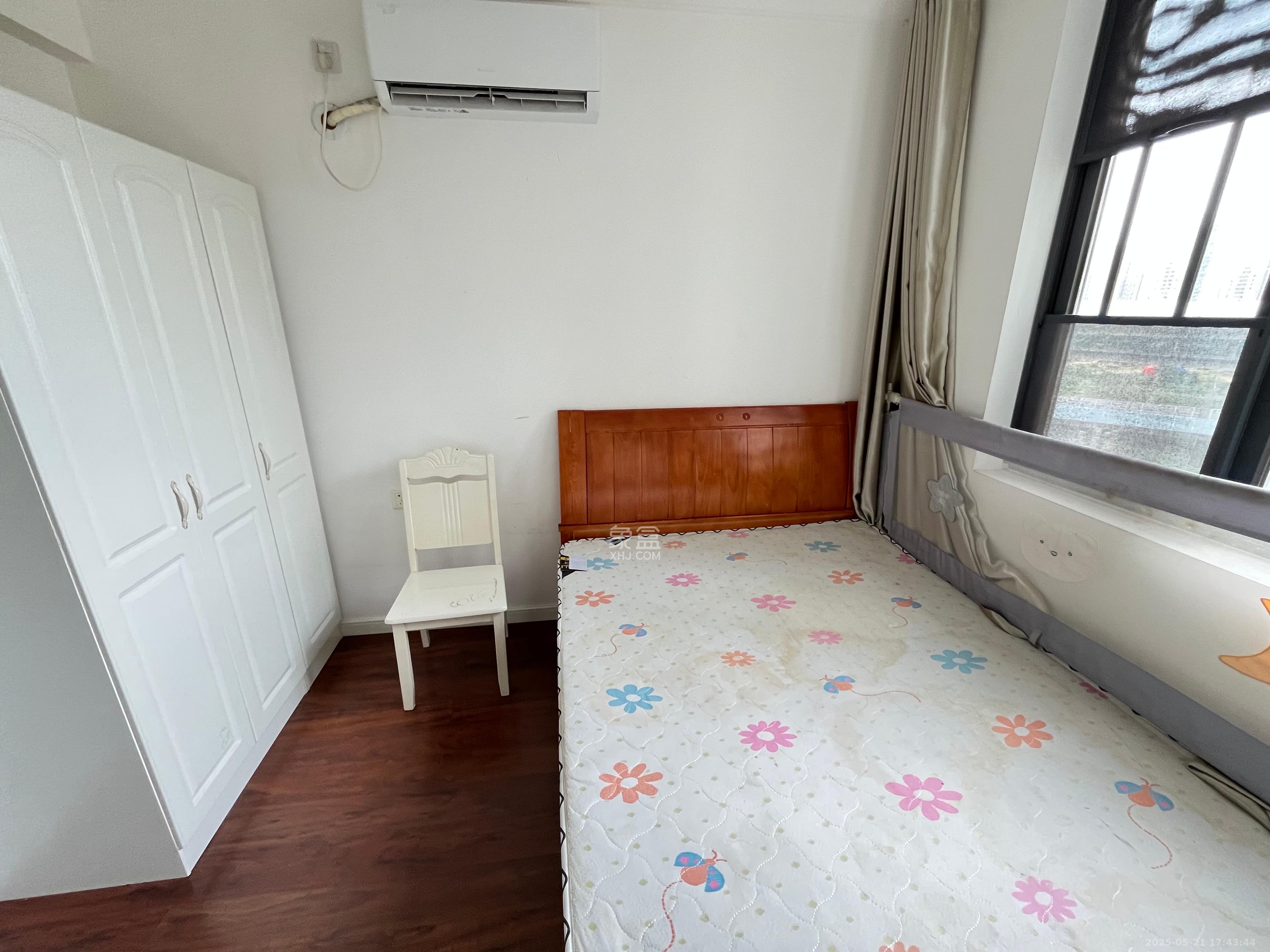 万科魅力之城观澜里 3室2厅2卫 2100.0元/月 万科魅力之城观澜里 3室2厅2卫 2100.0元/月室内图