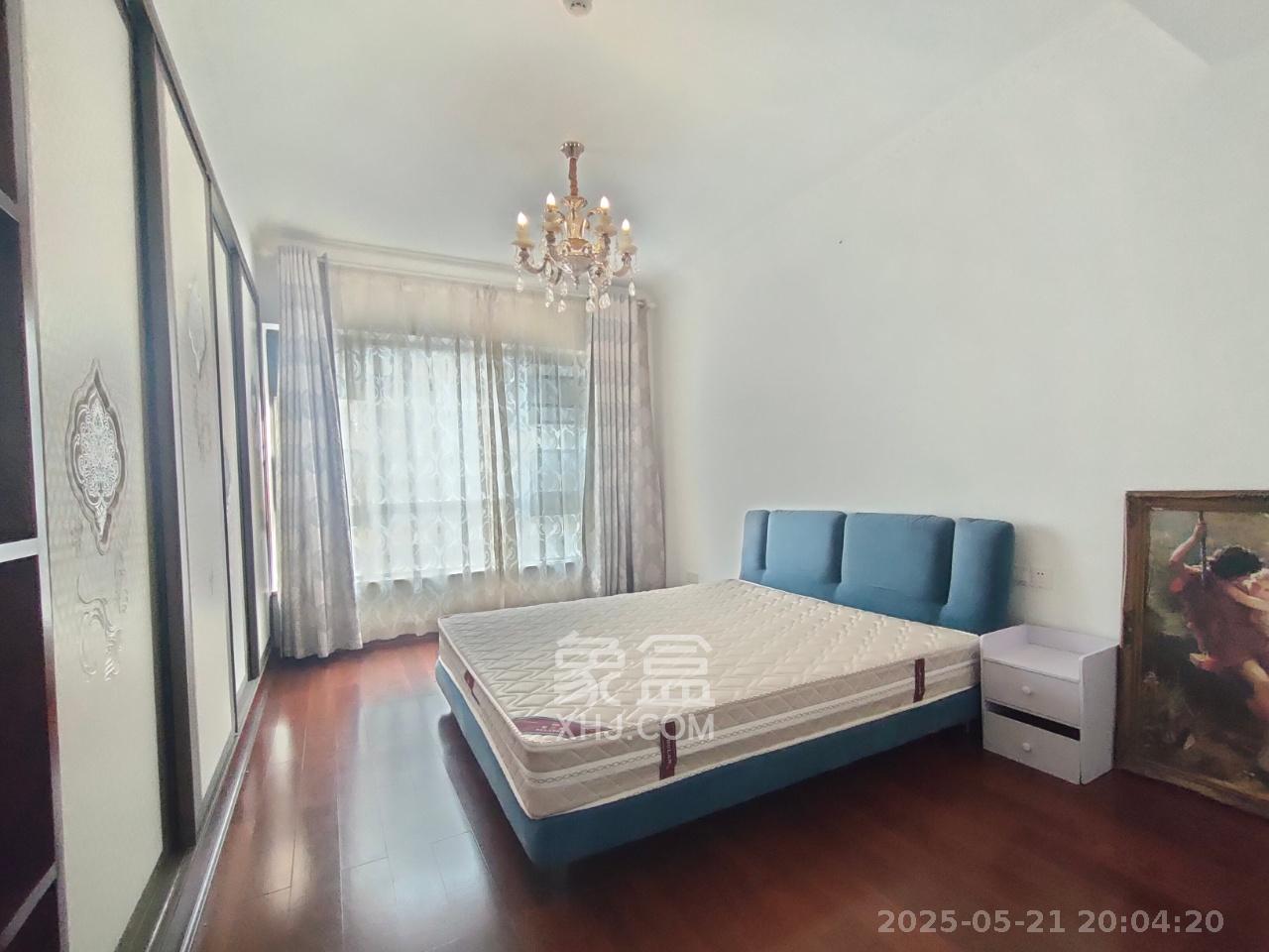 保利国际广场  3室2厅2卫    5500.0元/月室内图