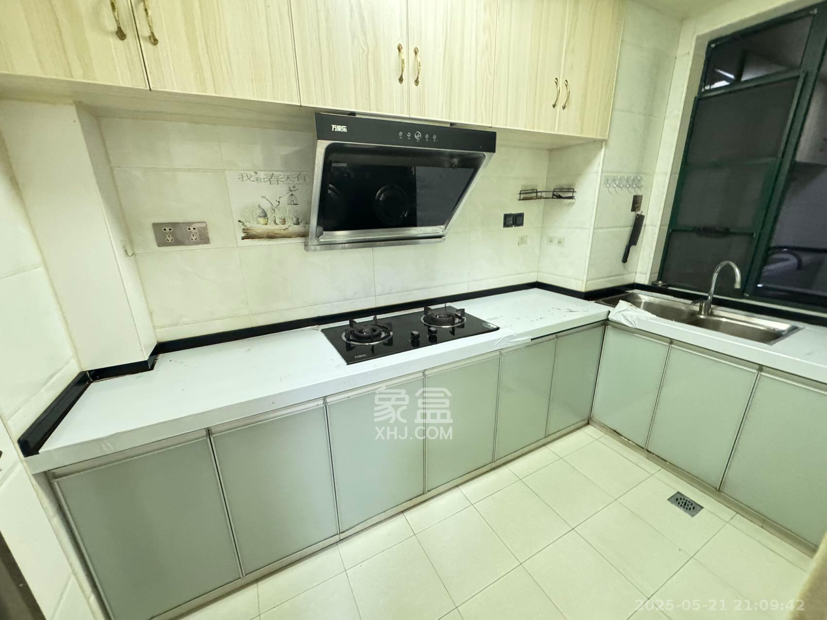 创世纪广场 2室2厅1卫 1700.0元/月 创世纪广场 2室2厅1卫 1700.0元/月室内图