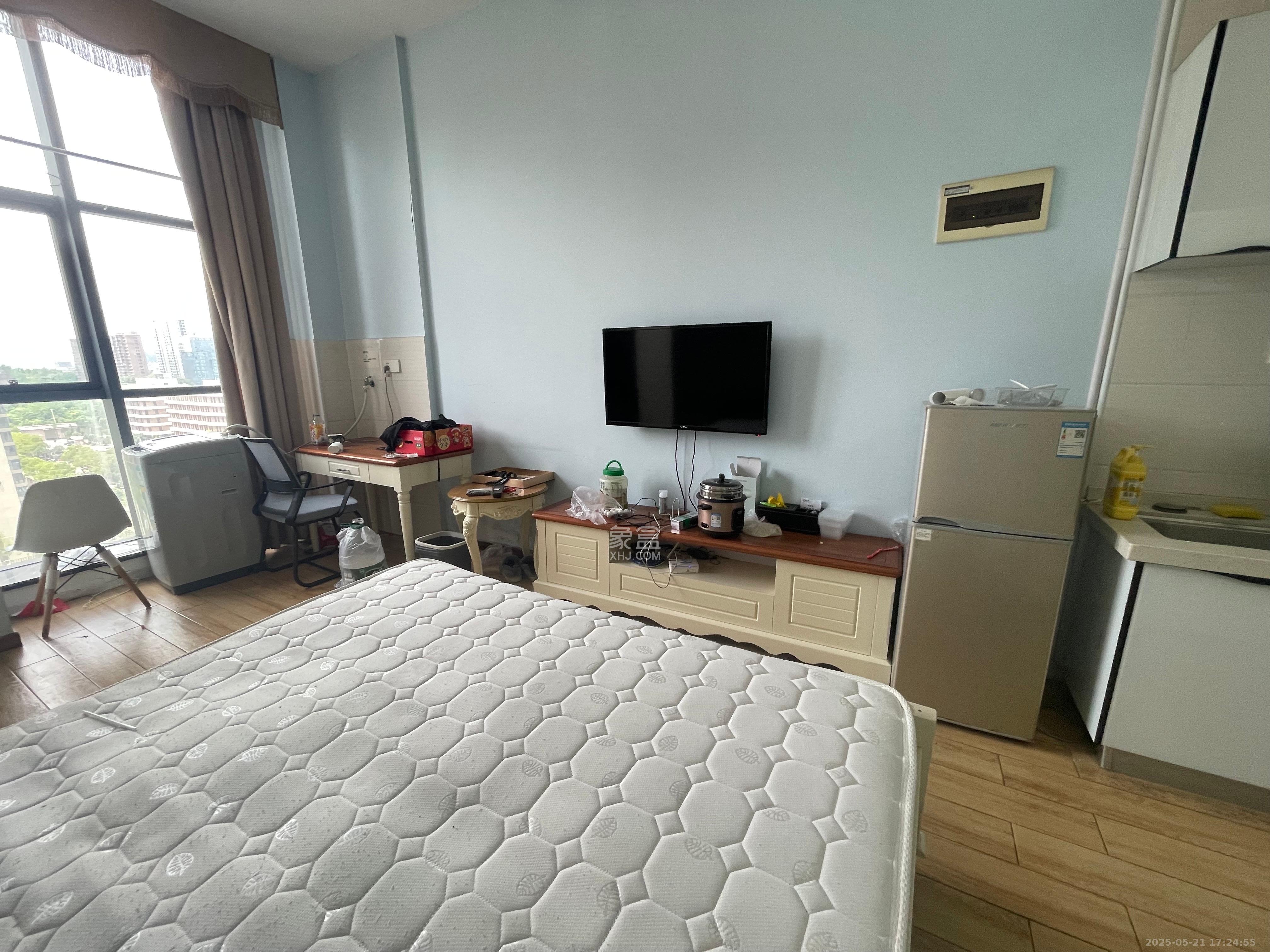 华侨假日中心（晟华苑）  1室1厅1卫   1350.00元/月室内图