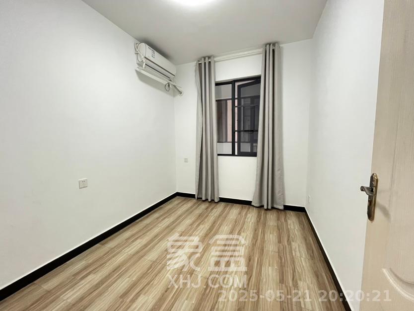 中建梅溪湖中心  4室2厅1卫   3500.00元/月室内图