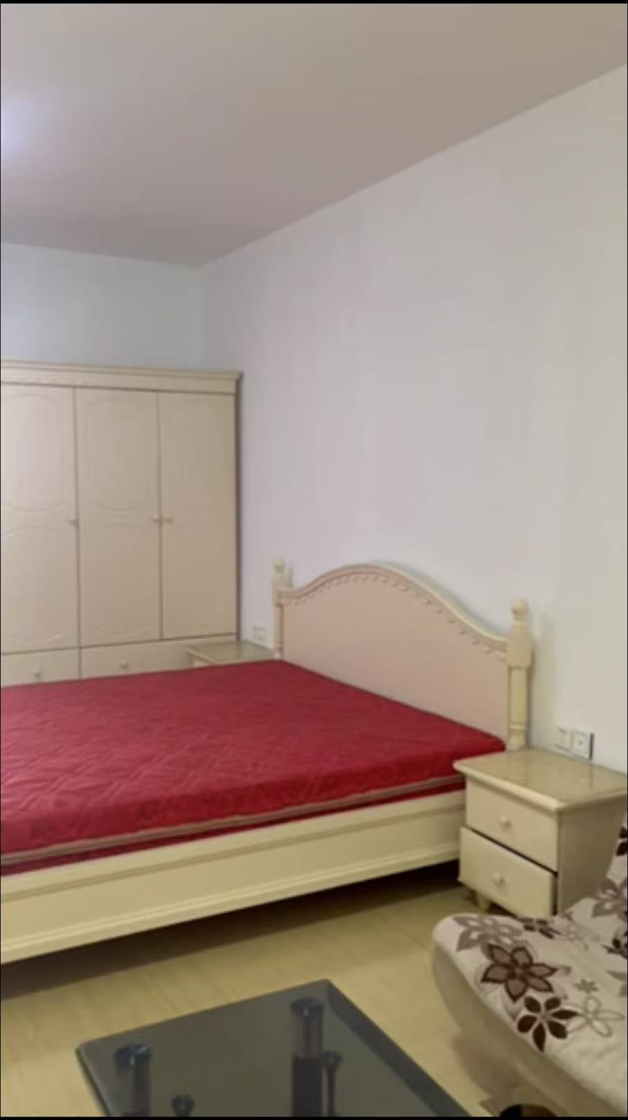 龙泰上品  1室1厅1卫    1000.0元/月