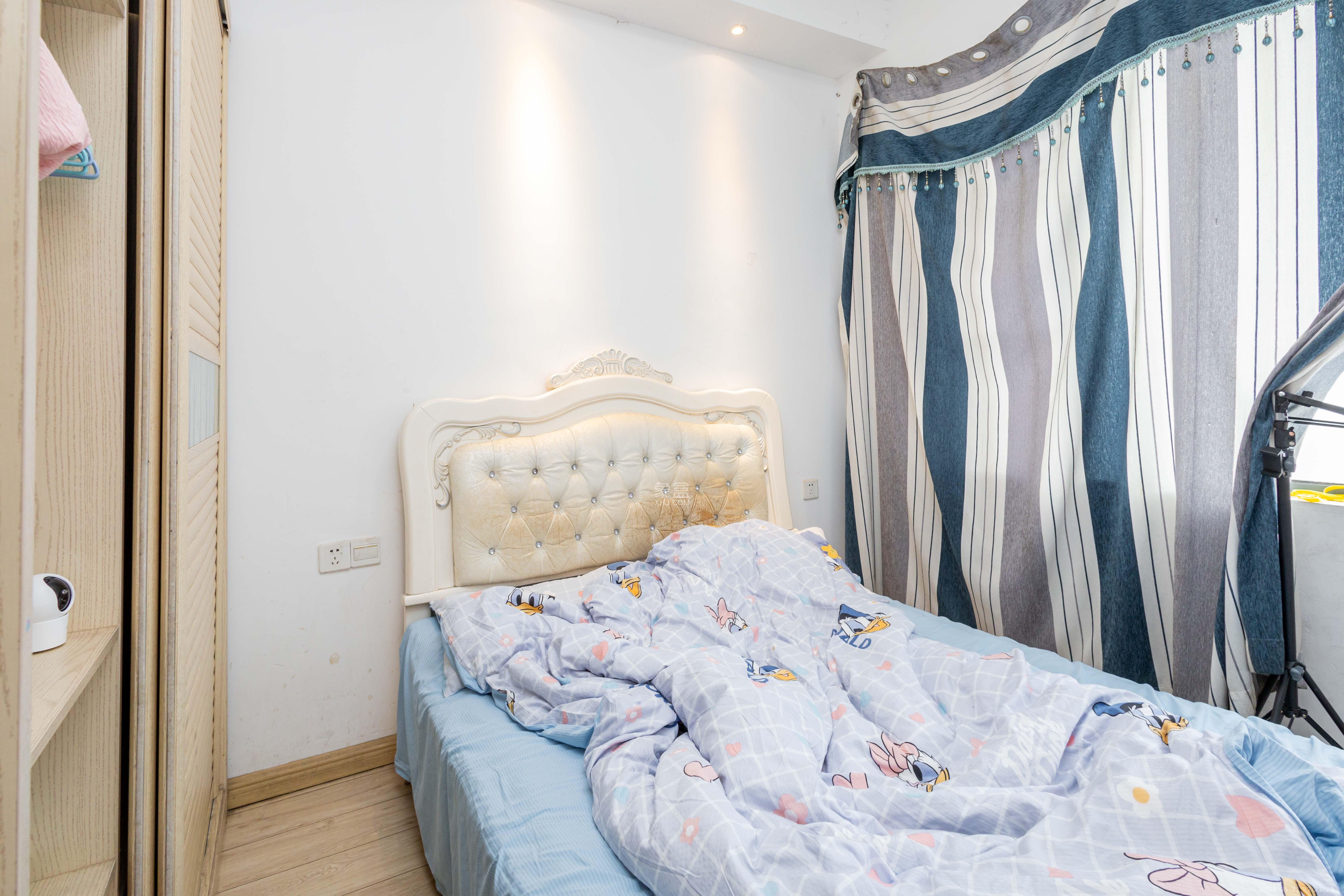 中欣楚天雅郡 2室1厅1卫 24.8万 中欣楚天雅郡 2室1厅1卫 24.8万卧室