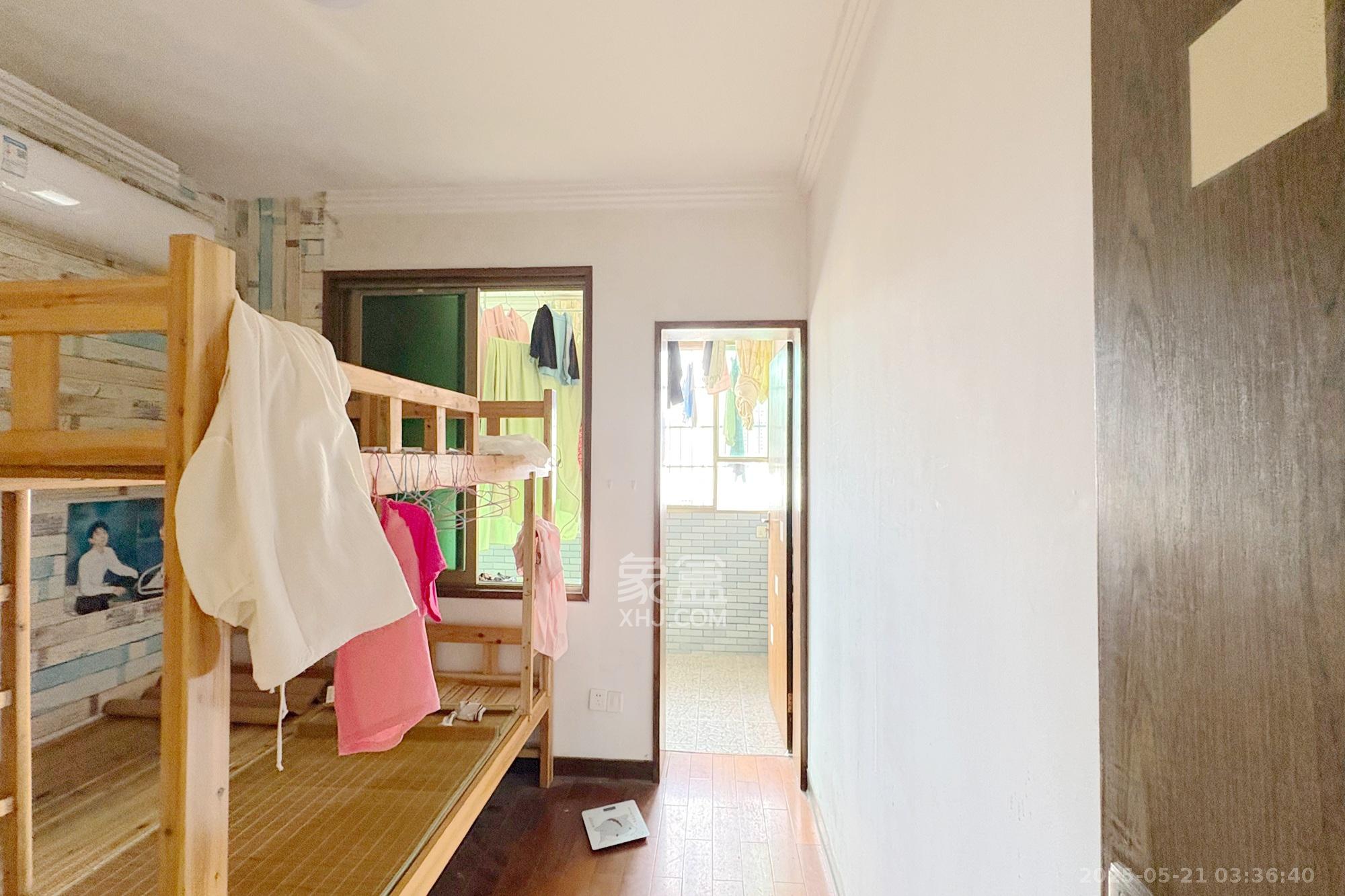 市一医院宿舍  3室2厅1卫    110.0万其他