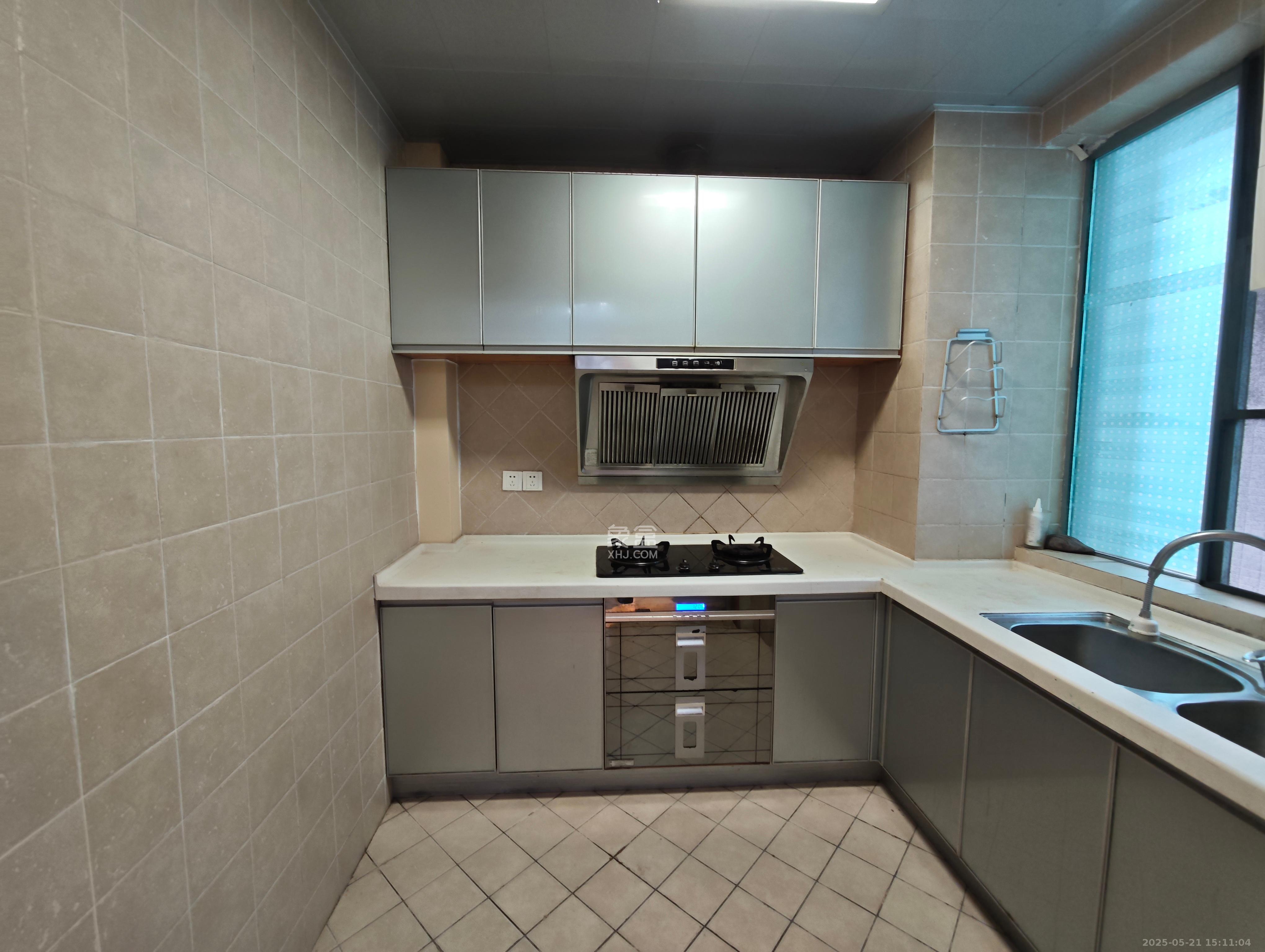 滨江君悦香邸 3室2厅2卫 3000.0元/月 滨江君悦香邸 3室2厅2卫 3000.0元/月室内图