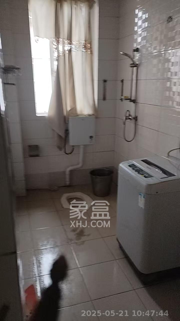 霞光山庄南苑  1室0厅1卫   360.00元/月室内图