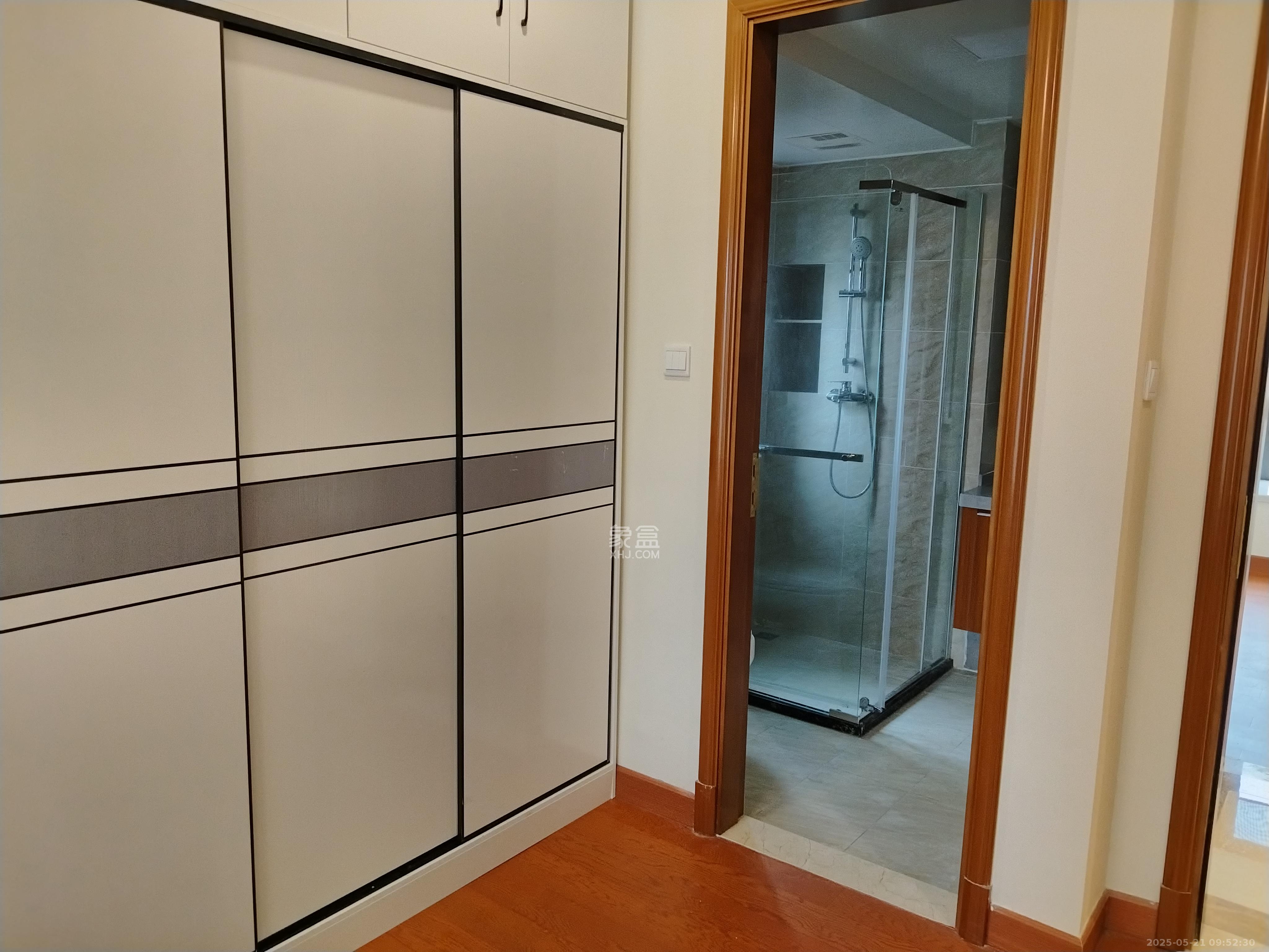 恒大华府  4室2厅2卫   1800.00元/月室内图