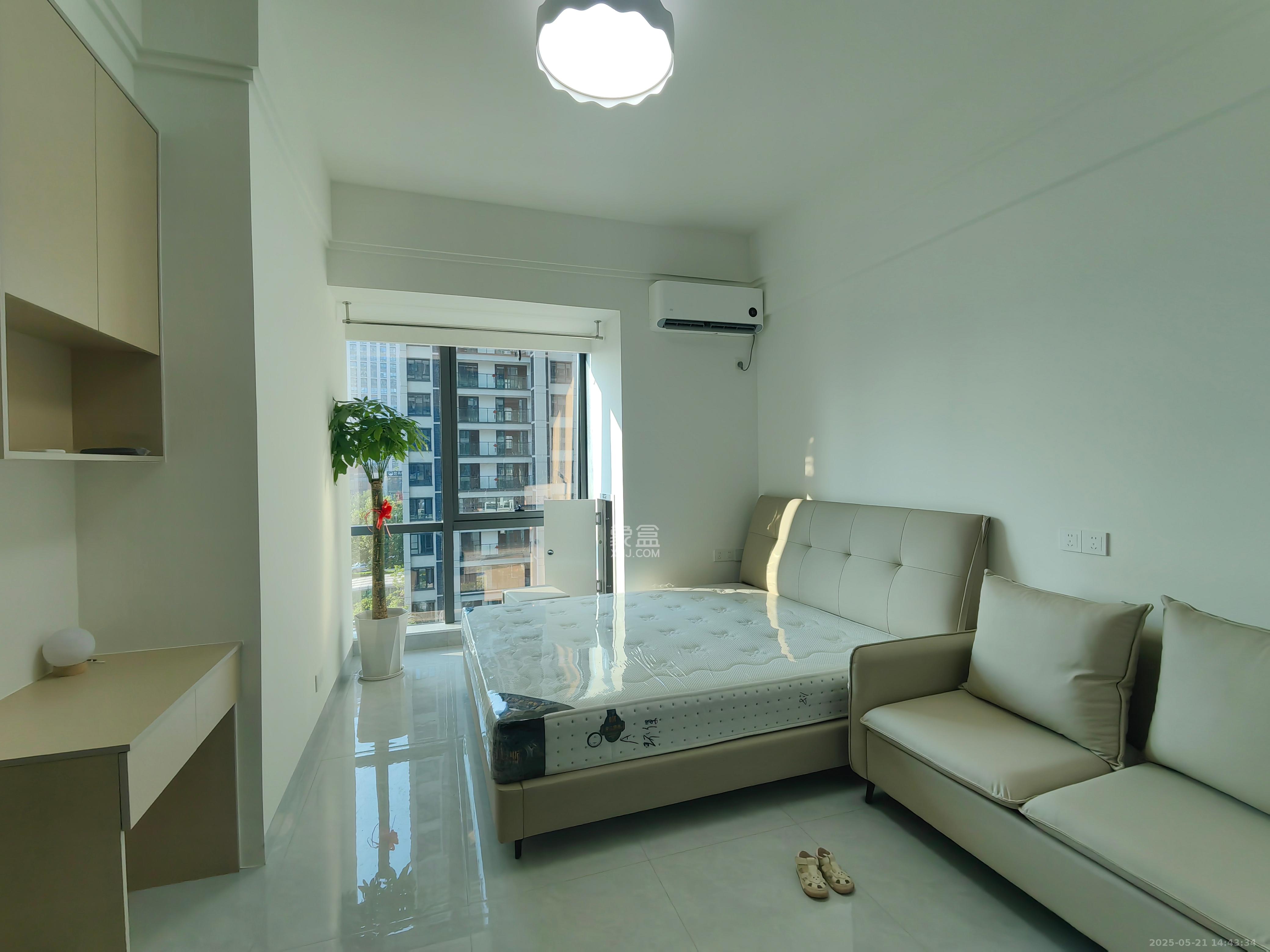 中建寶鉑公館   43.36㎡     2200.00元/月