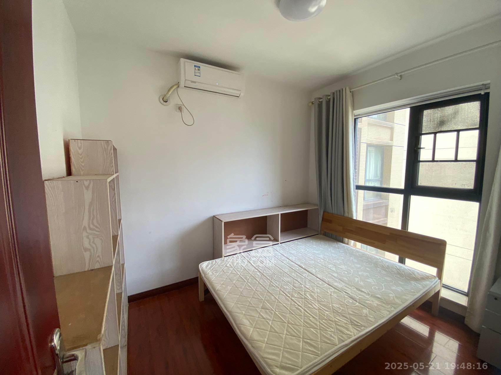 兰亭湾畔  3室2厅1卫   2400.00元/月室内图