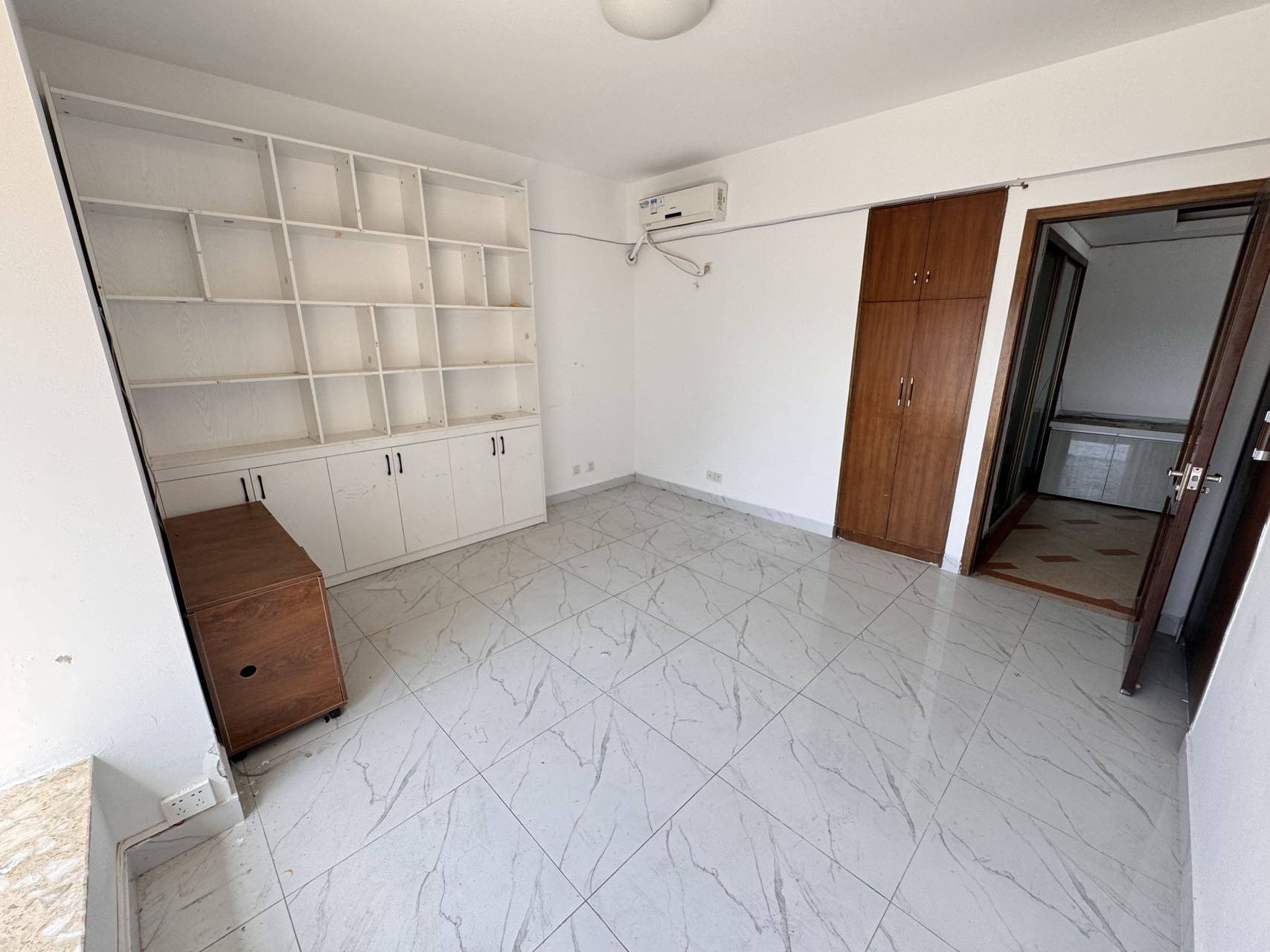 半山花园 5室2厅2卫 5300.0元/月 半山花园 5室2厅2卫 5300.0元/月户型图