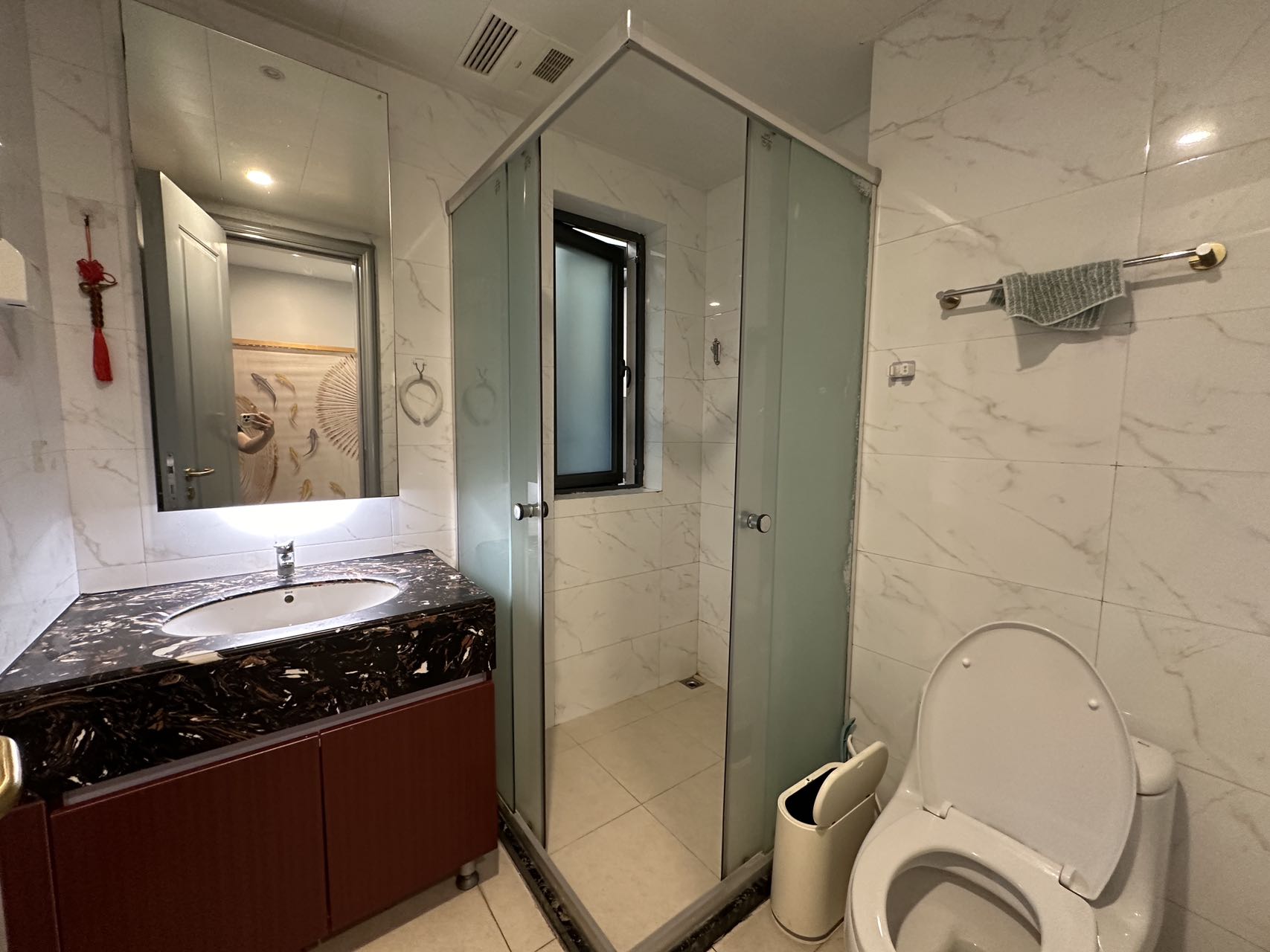 恒大华府  3室2厅1卫    95.0万 恒大华府  3室2厅1卫    95.0万室内图