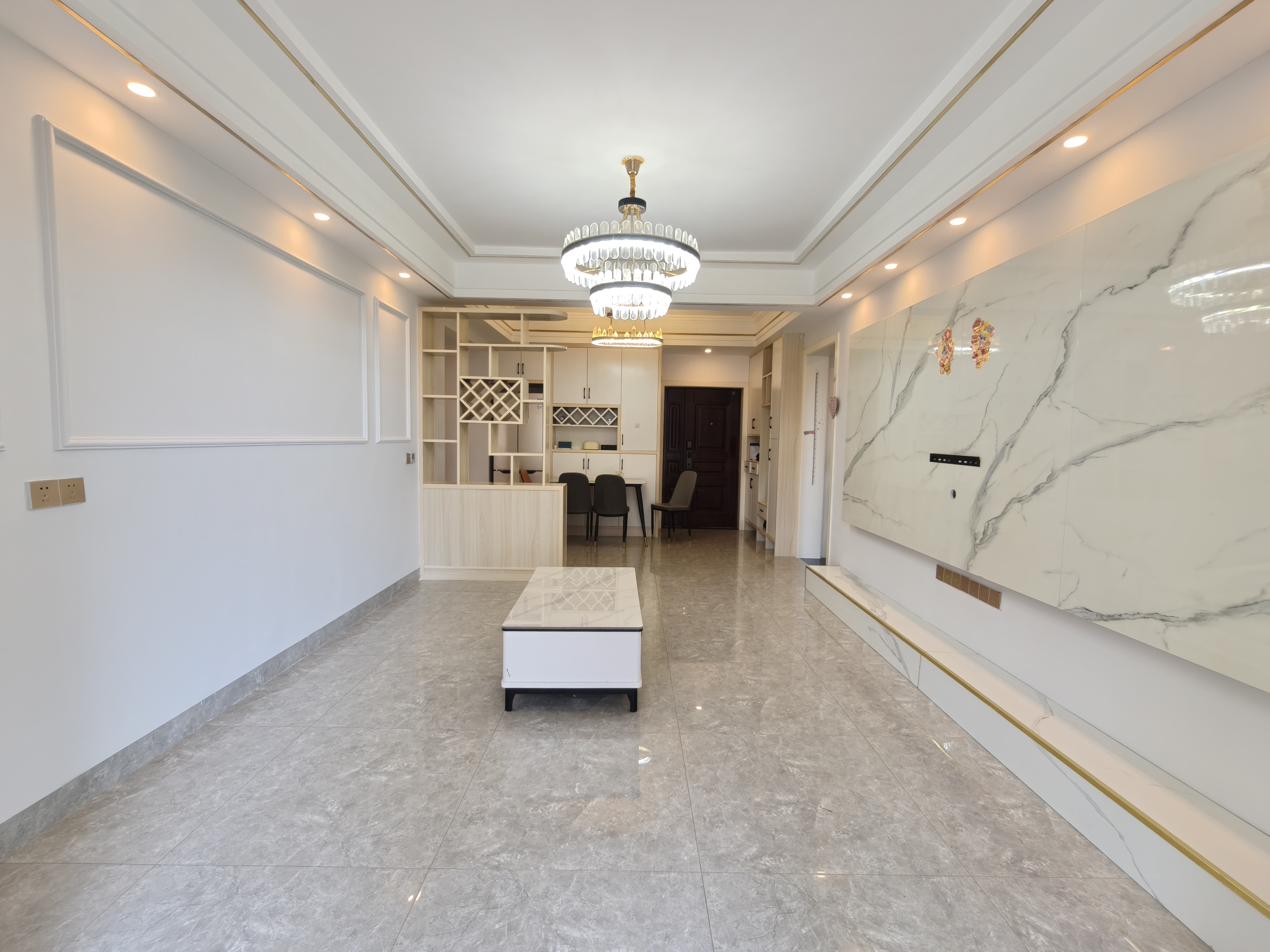 中建江湾壹号 3室2厅2卫 68.6万 中建江湾壹号 3室2厅2卫 68.6万室内图