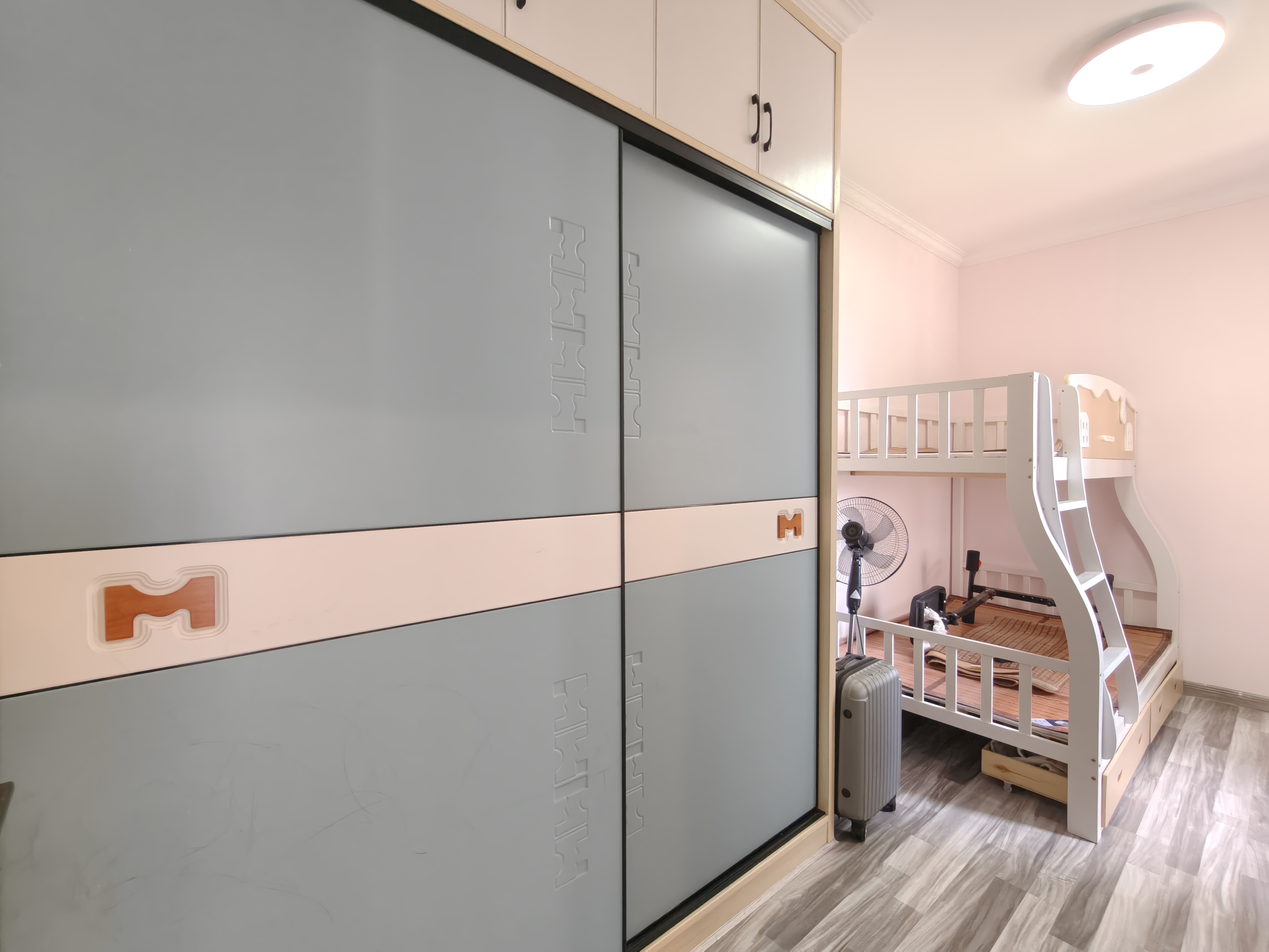 中建江湾壹号 3室2厅2卫 68.6万 中建江湾壹号 3室2厅2卫 68.6万室内图