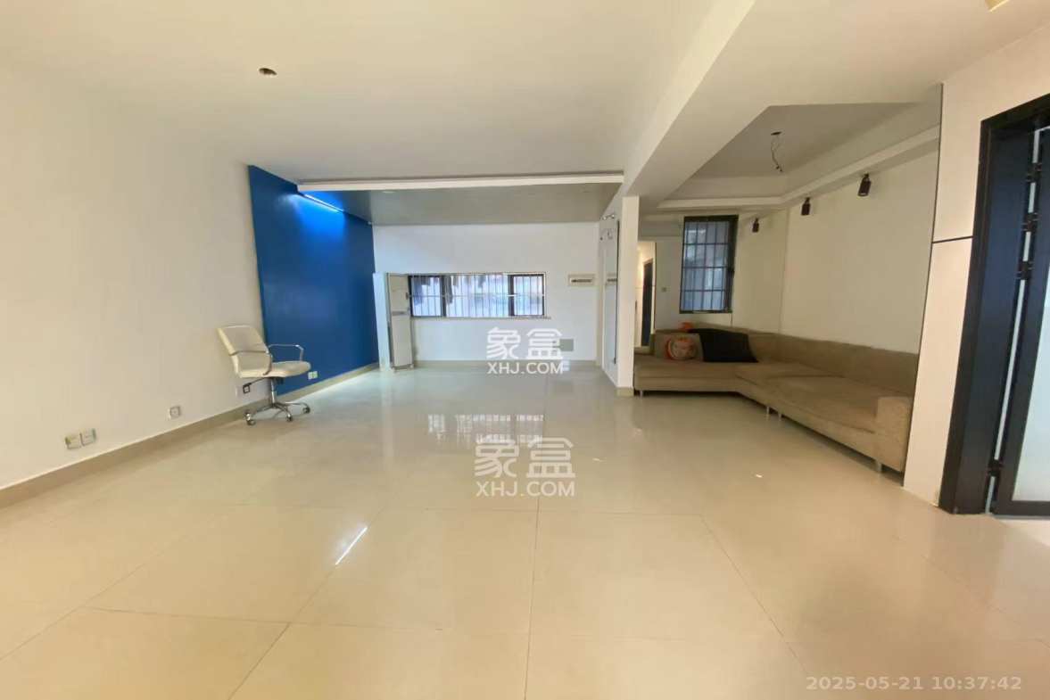 五一大道202(中环壹世界)  1室2厅1卫    3000.0元/月 五一大道202(中环壹世界)  1室2厅1卫    3000.0元/月室内图