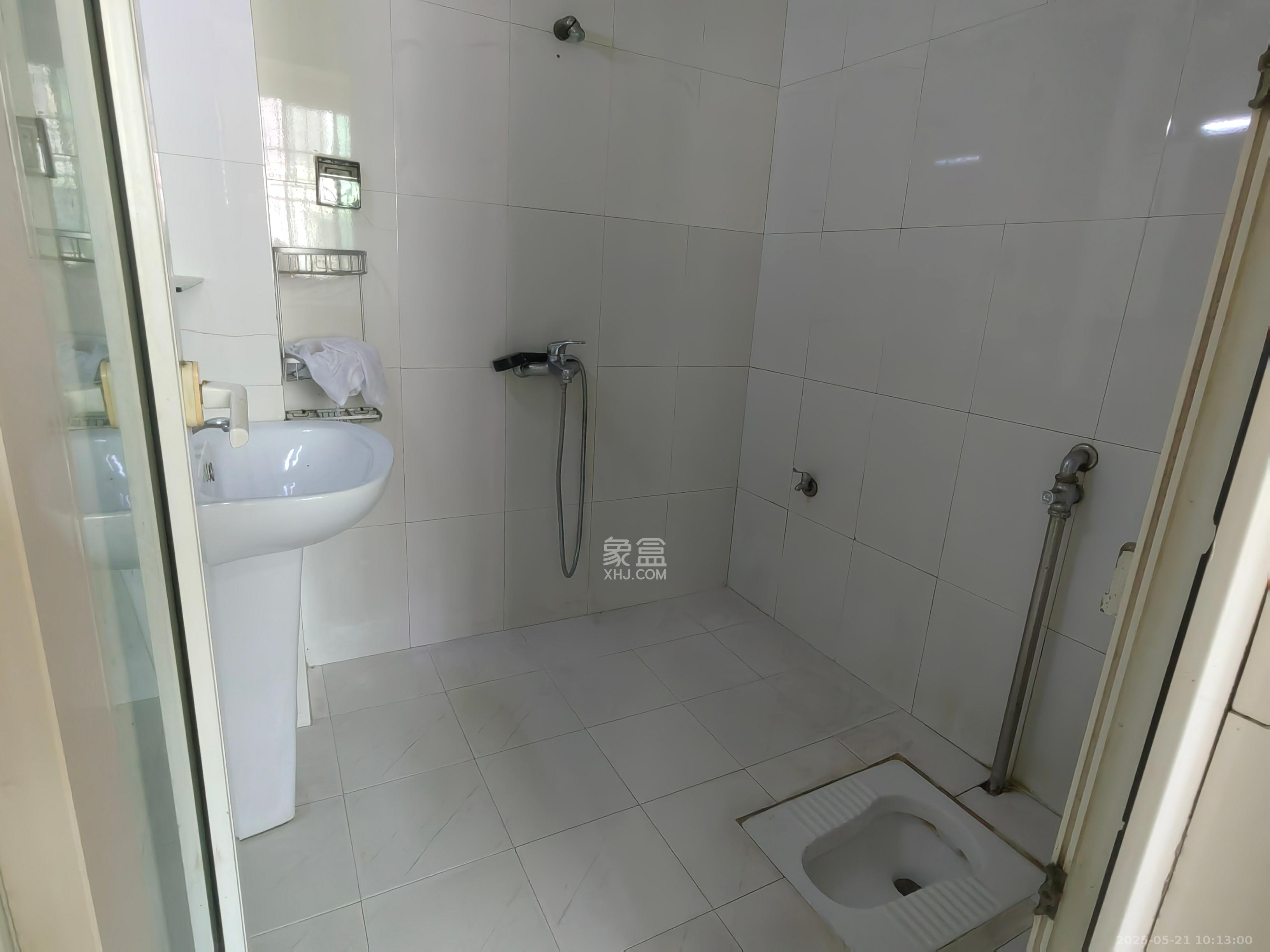 中南汽车世界 2室1厅1卫 1000.0元/月 中南汽车世界 2室1厅1卫 1000.0元/月室内图