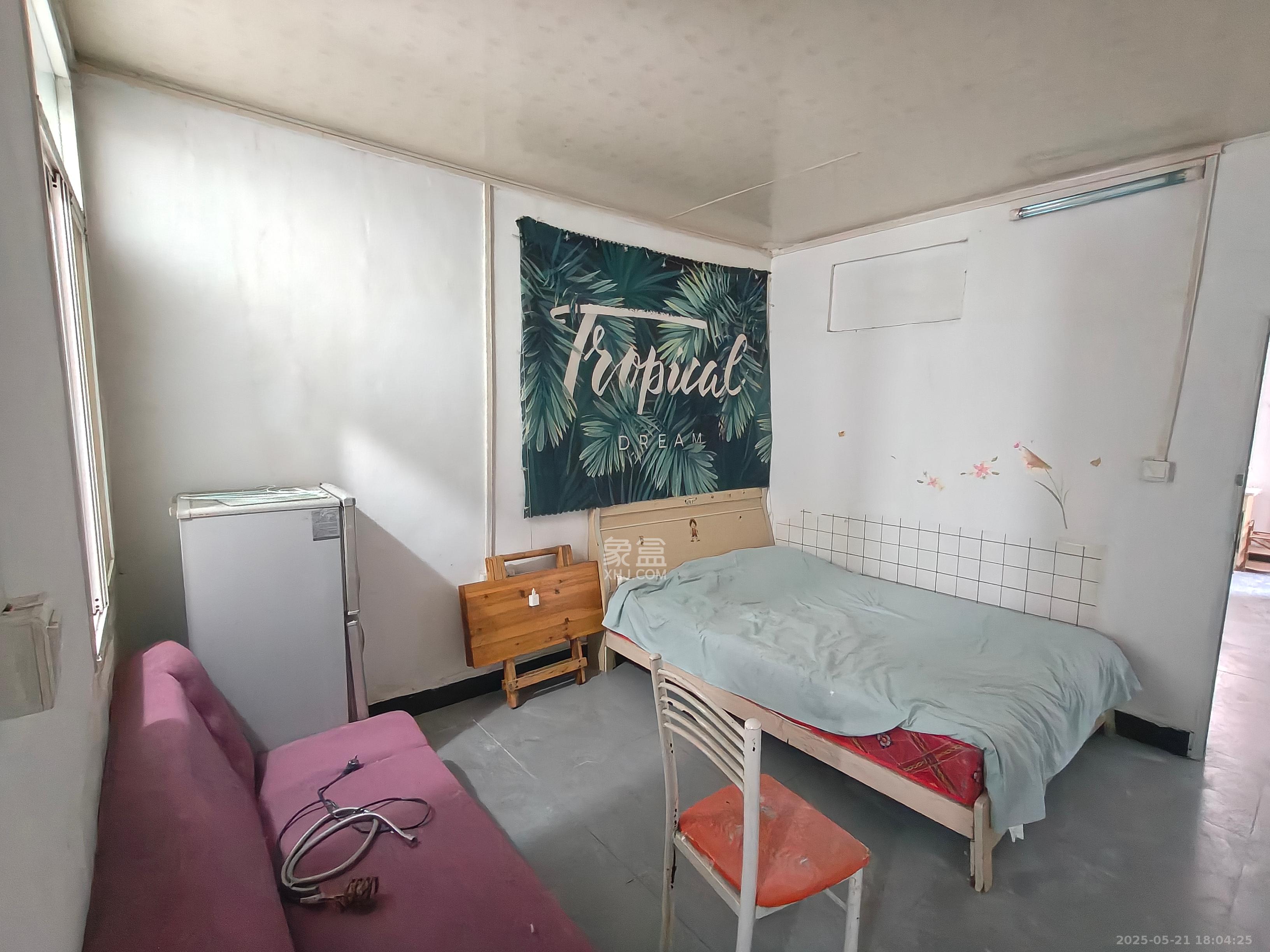 东文庙坪 1室1厅1卫 1500.0元/月 东文庙坪 1室1厅1卫 1500.0元/月室内图