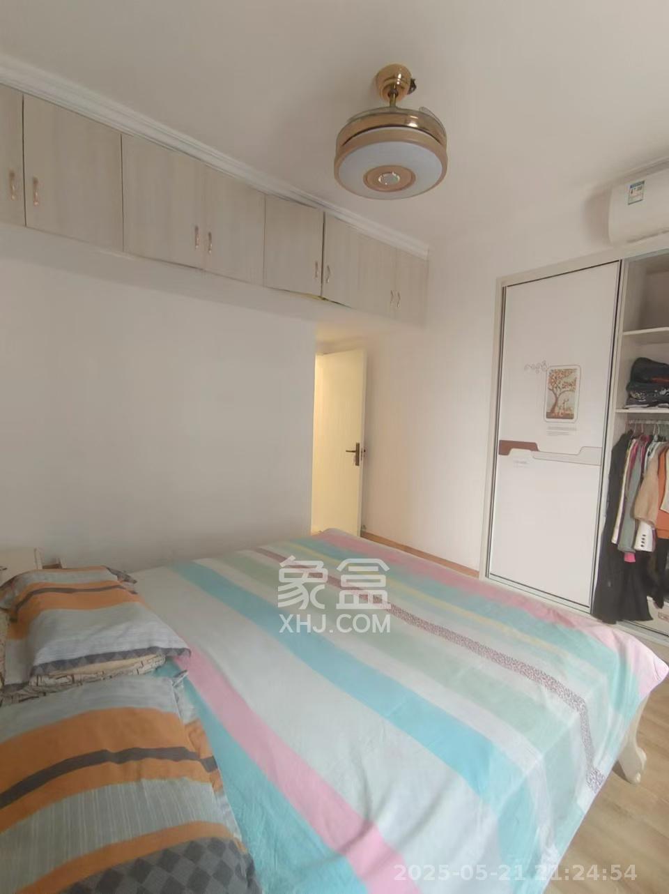 蟠龙欣苑  1室2厅1卫   2000.00元/月