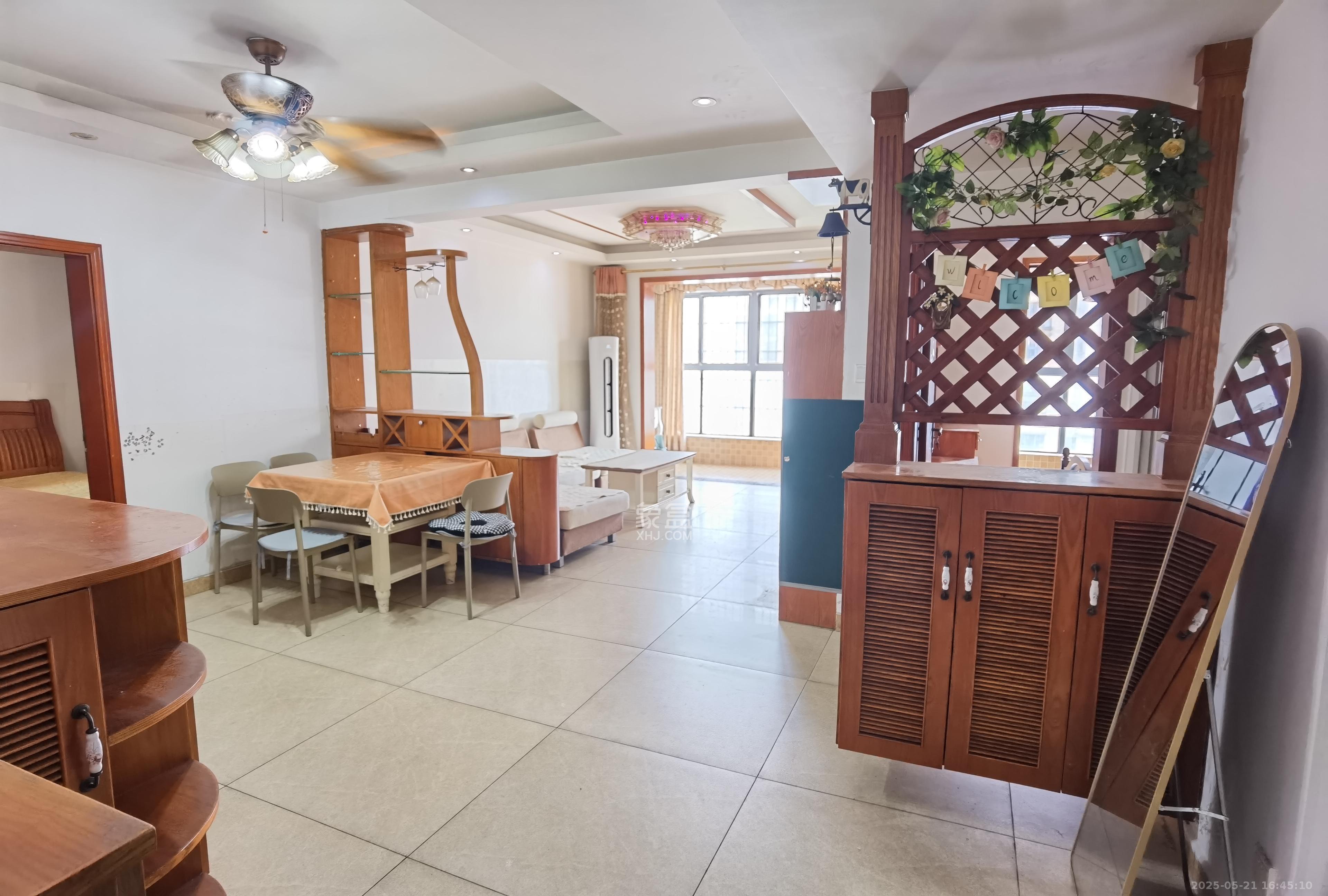 中建麓山和苑  3室2厅1卫   1750.00元/月