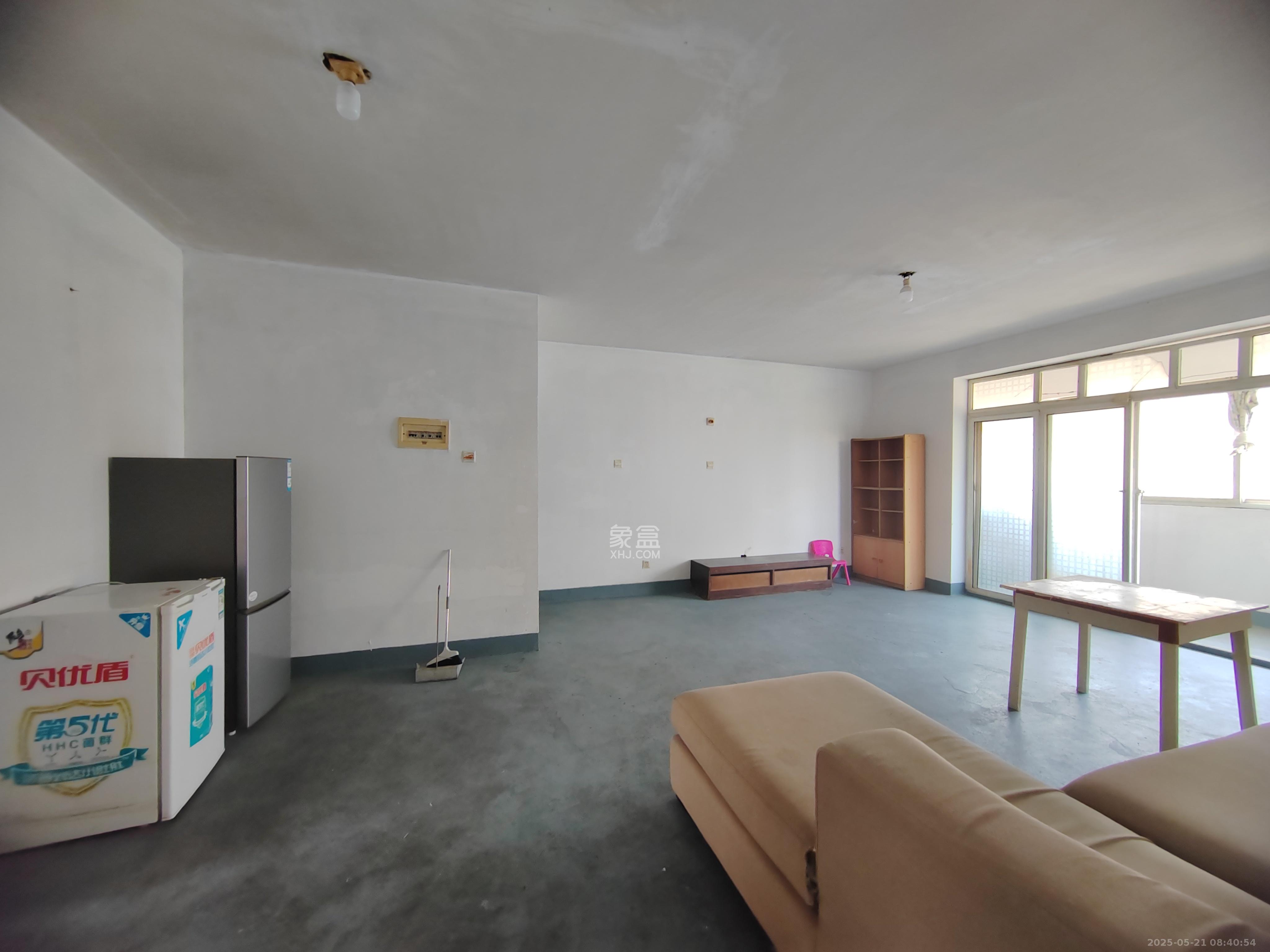 二纺总厂宿舍  2室2厅1卫   1800.00元/月室内图