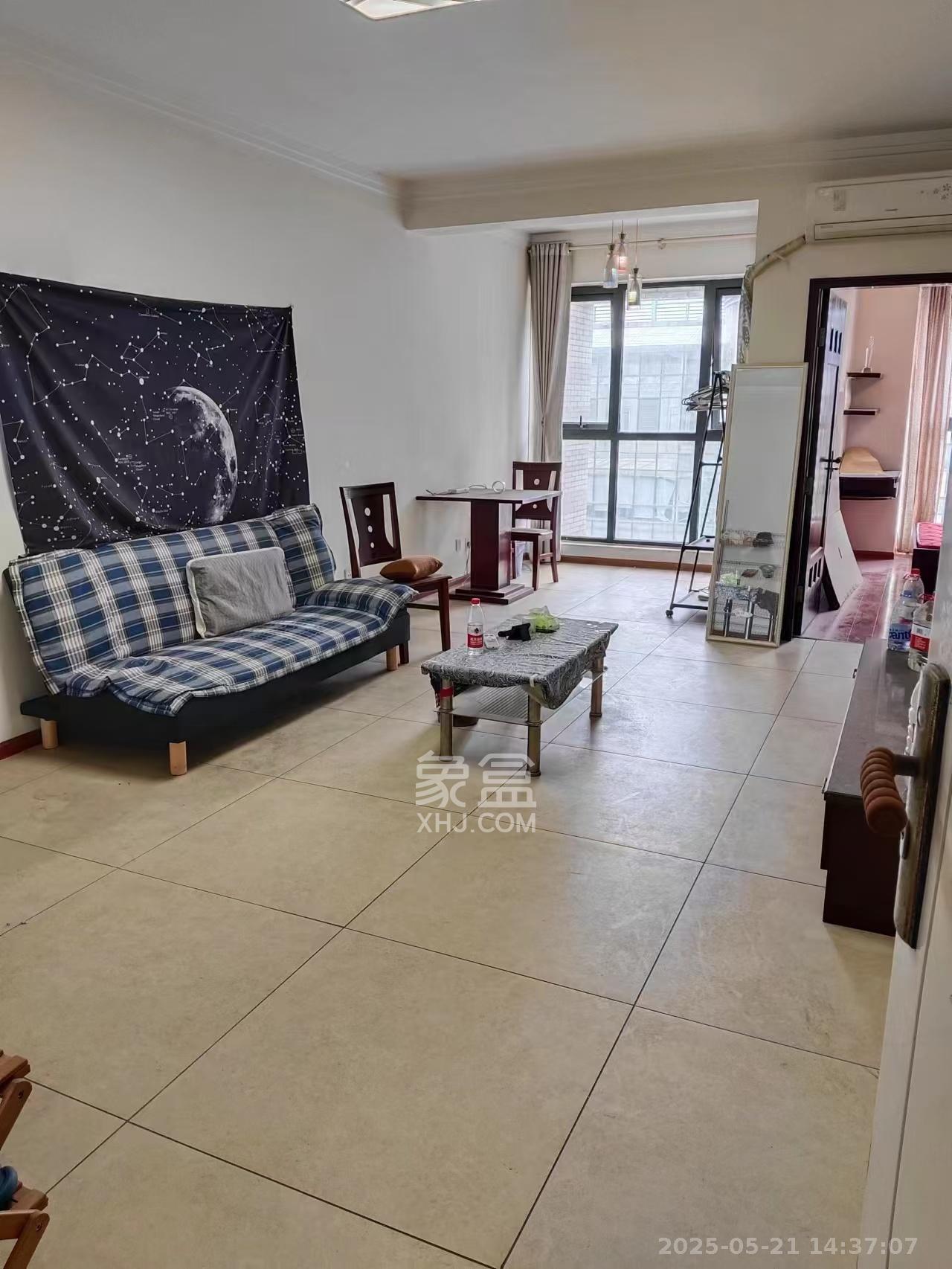 中天广场  2室1厅1卫    3200.0元/月 中天广场  2室1厅1卫    3200.0元/月室内图