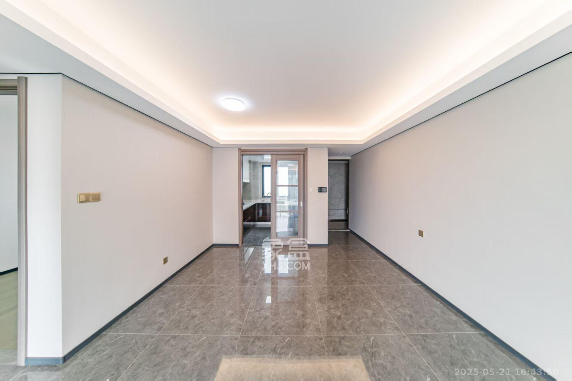 中海阅麓山二期 4室2厅2卫 4000.0元/月 中海阅麓山二期 4室2厅2卫 4000.0元/月室内图