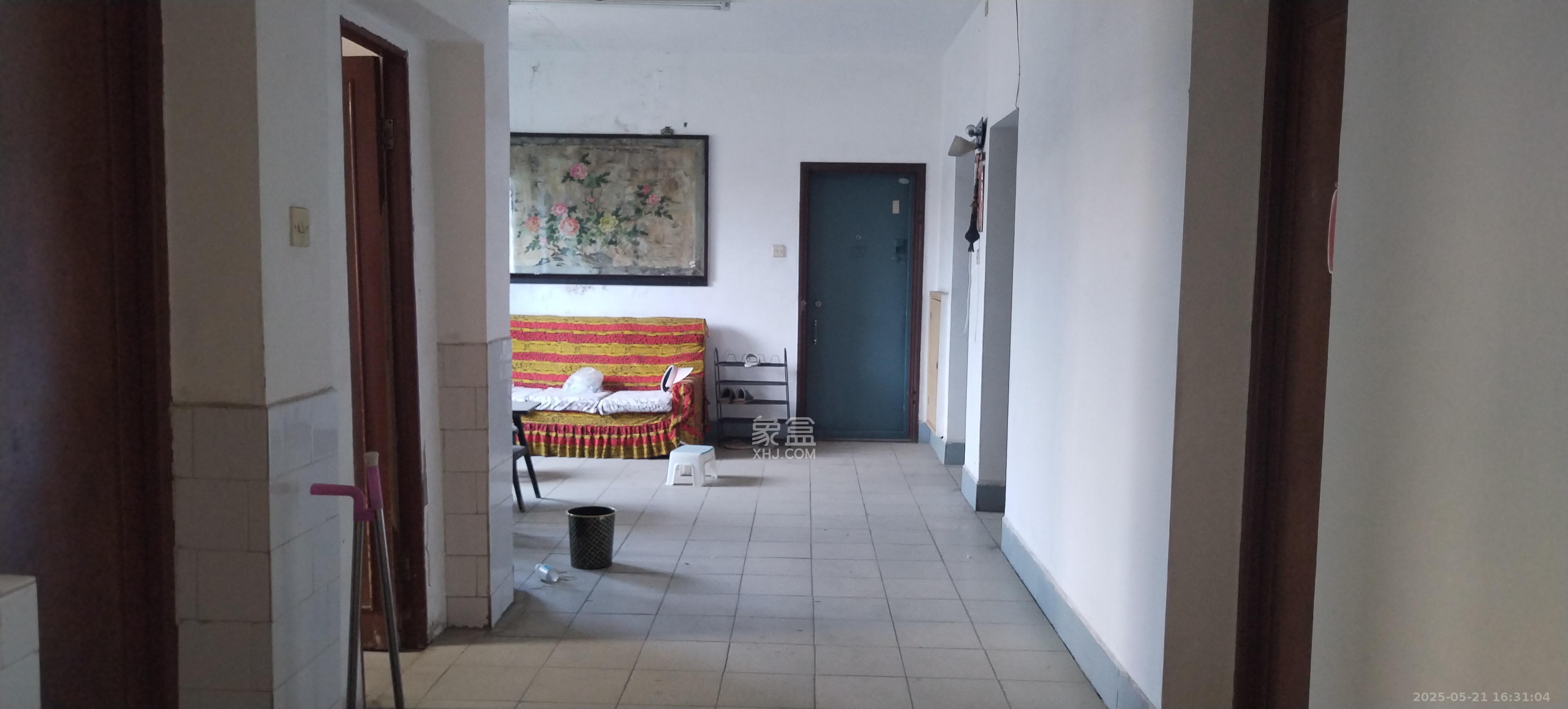 林科大教师单位房 3室2厅1卫 1500.0元/月 林科大教师单位房 3室2厅1卫 1500.0元/月室内图