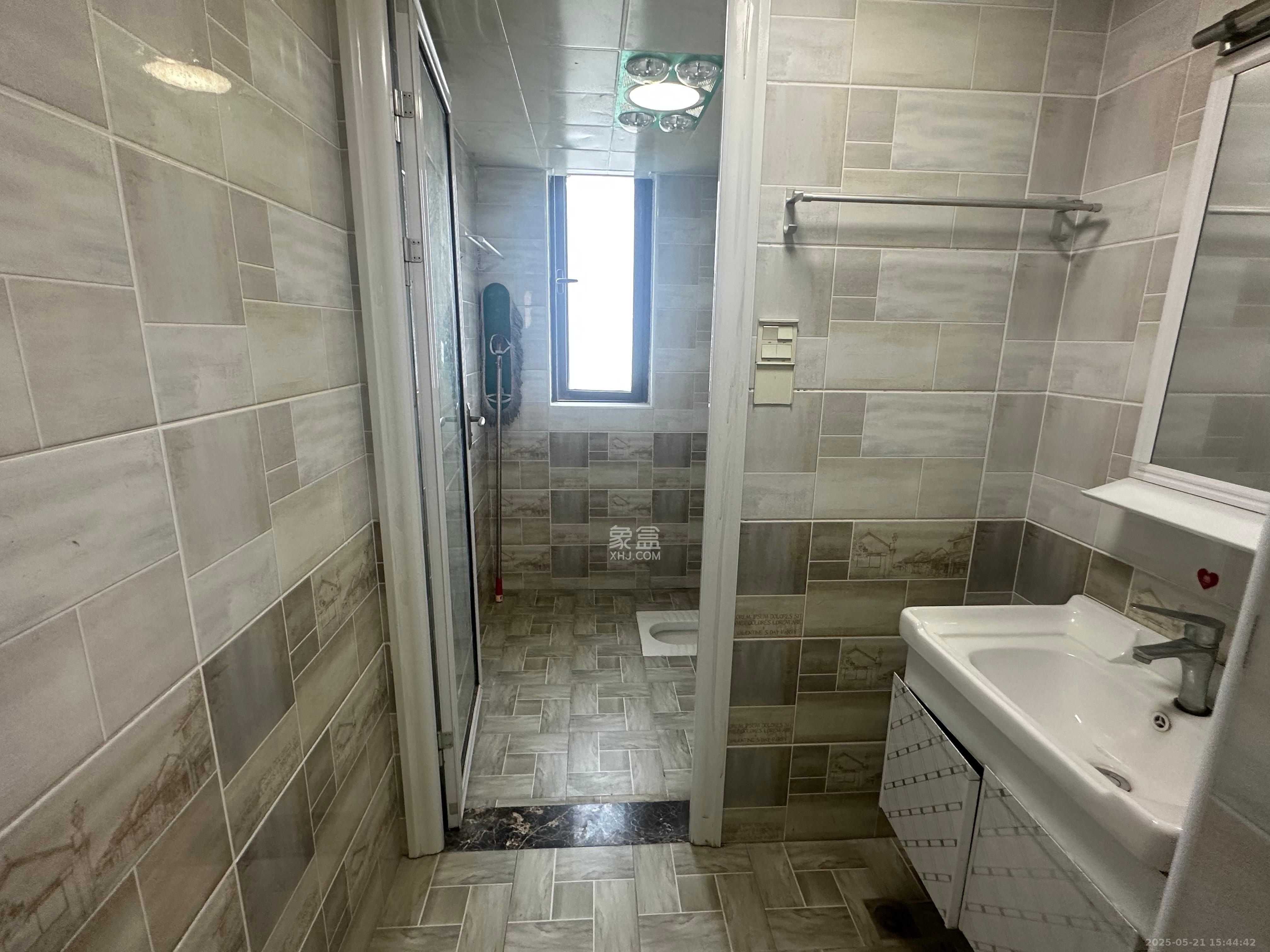 中欣楚天熙苑 3室2厅2卫 2500.0元/月 中欣楚天熙苑 3室2厅2卫 2500.0元/月室内图