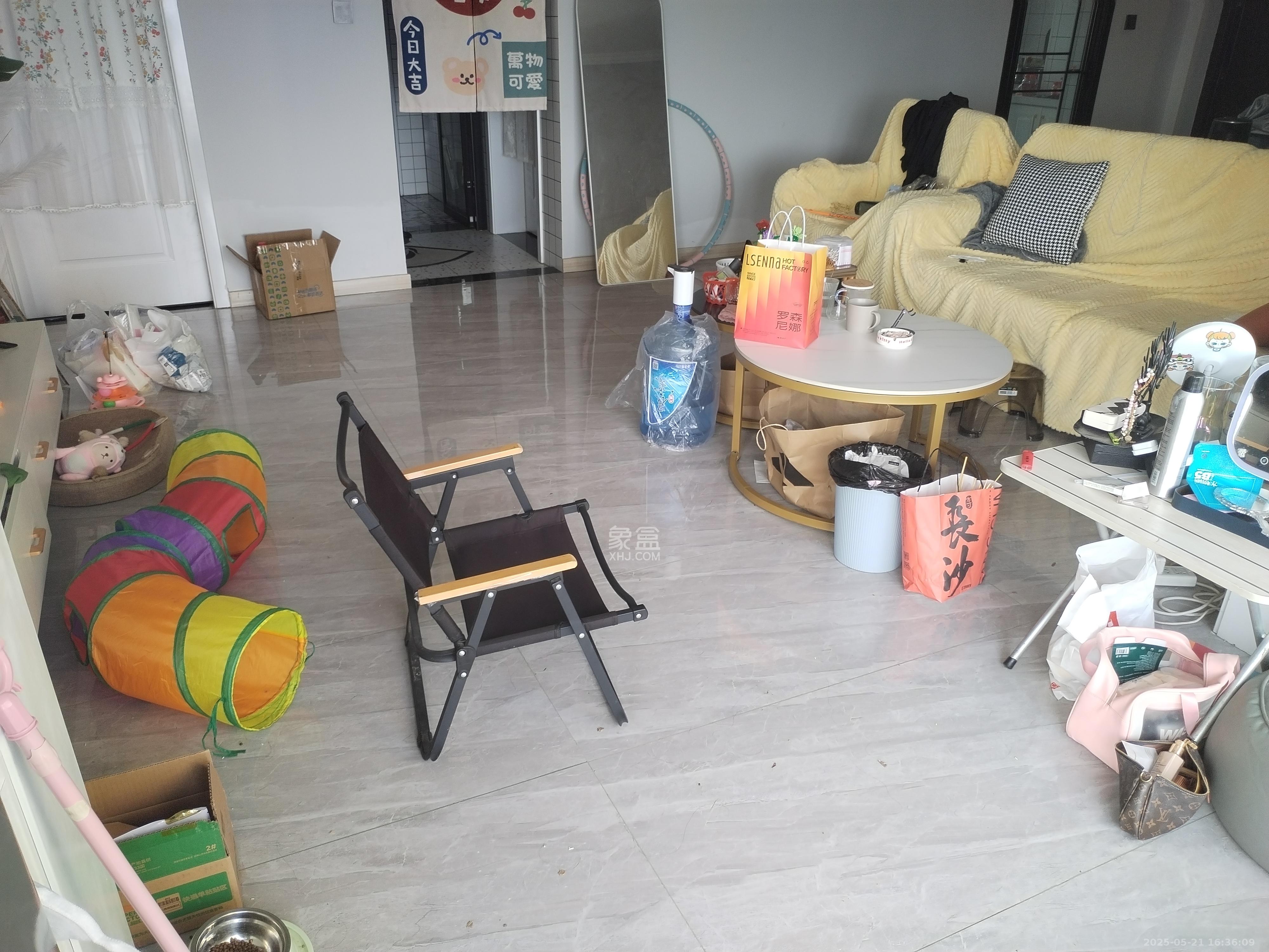 保利西海岸B区  1室1厅1卫   1500.00元/月室内图