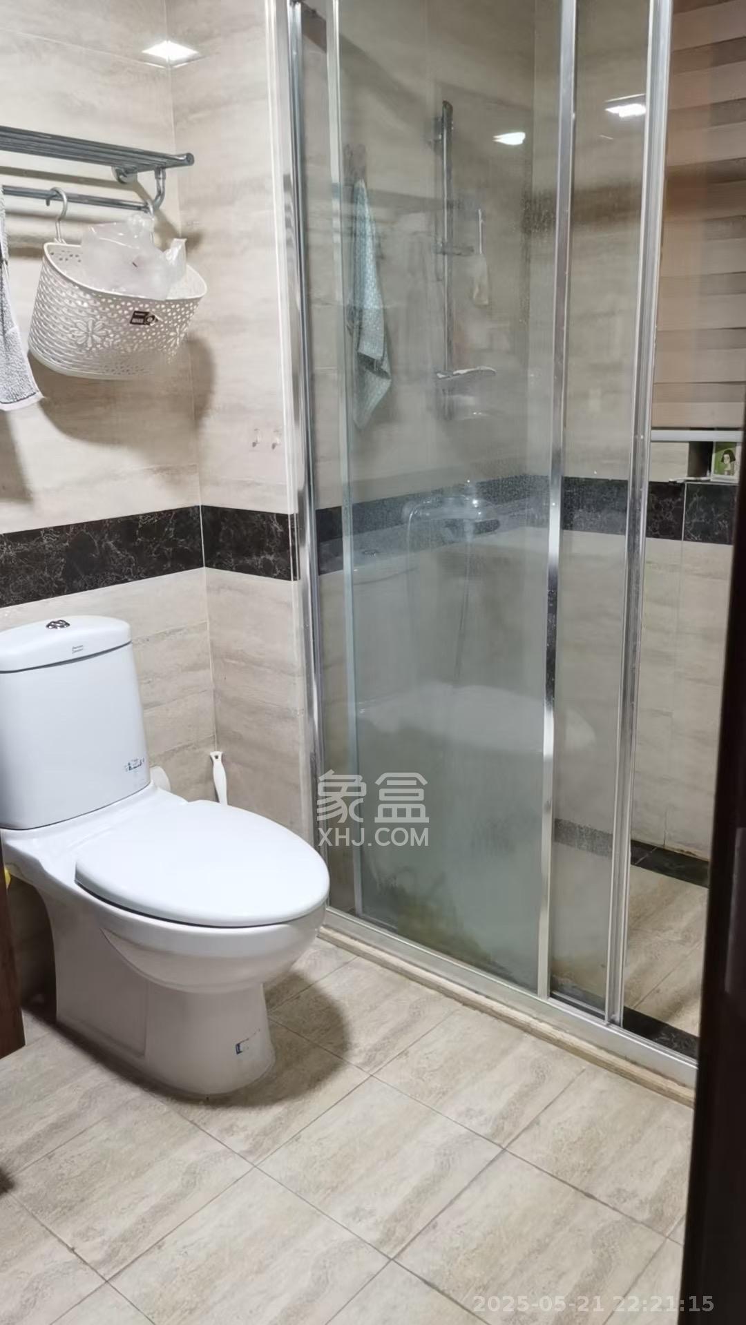 万科里梅溪郡  3室2厅2卫   3700.00元/月室内图