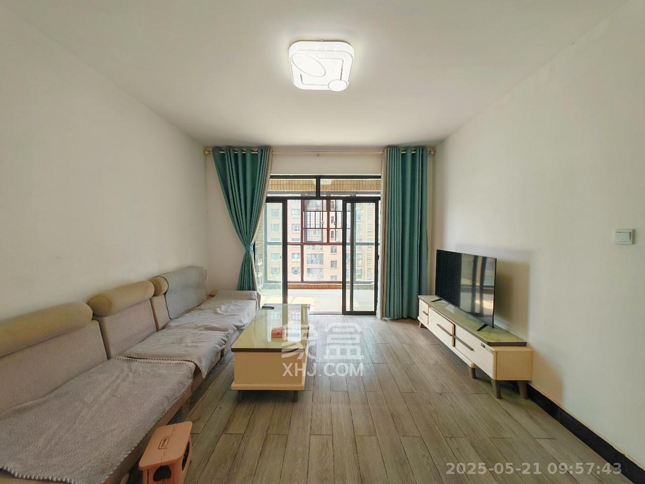 兴汝金城  1室2厅1卫   2300.00元/月室内图1