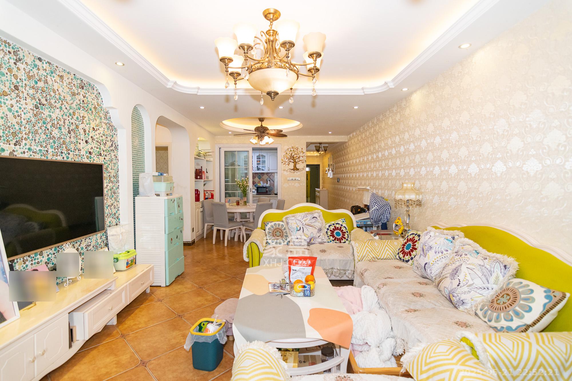 润和紫郡一期 3室2厅2卫 73.5万 润和紫郡一期 3室2厅2卫 73.5万客厅