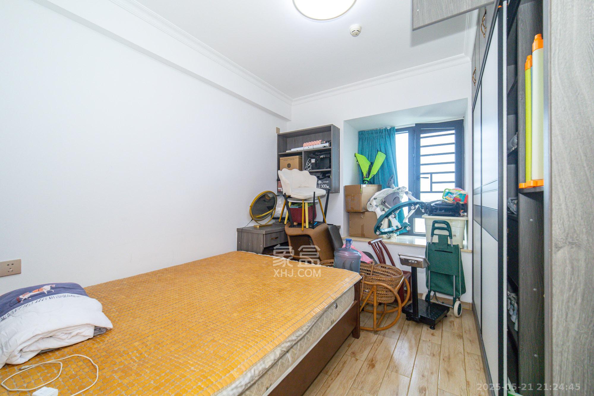 金科时代中心 3室2厅1卫 101.8万 金科时代中心 3室2厅1卫 101.8万卧室