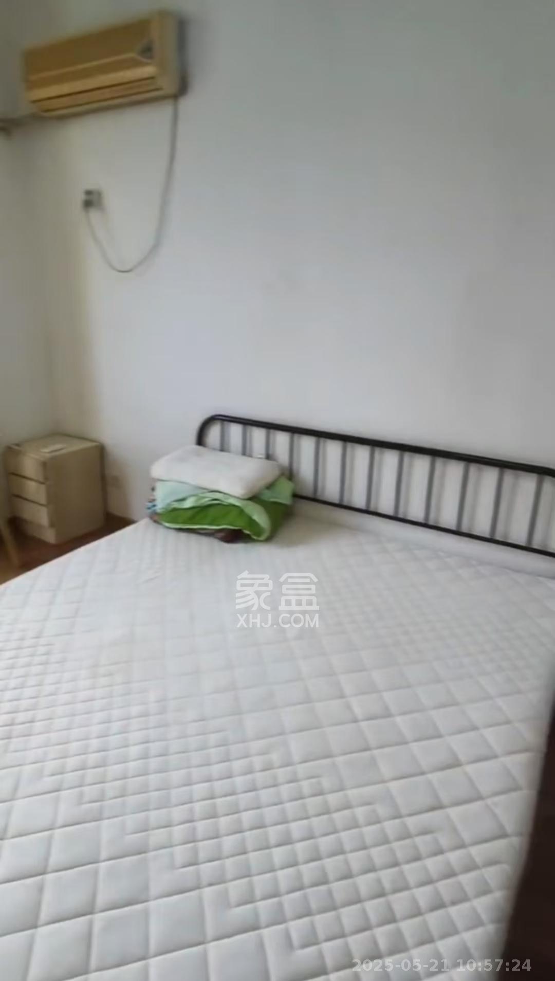 霞光山庄南苑 1室0厅1卫 460.0元/月 霞光山庄南苑 1室0厅1卫 460.0元/月室内图