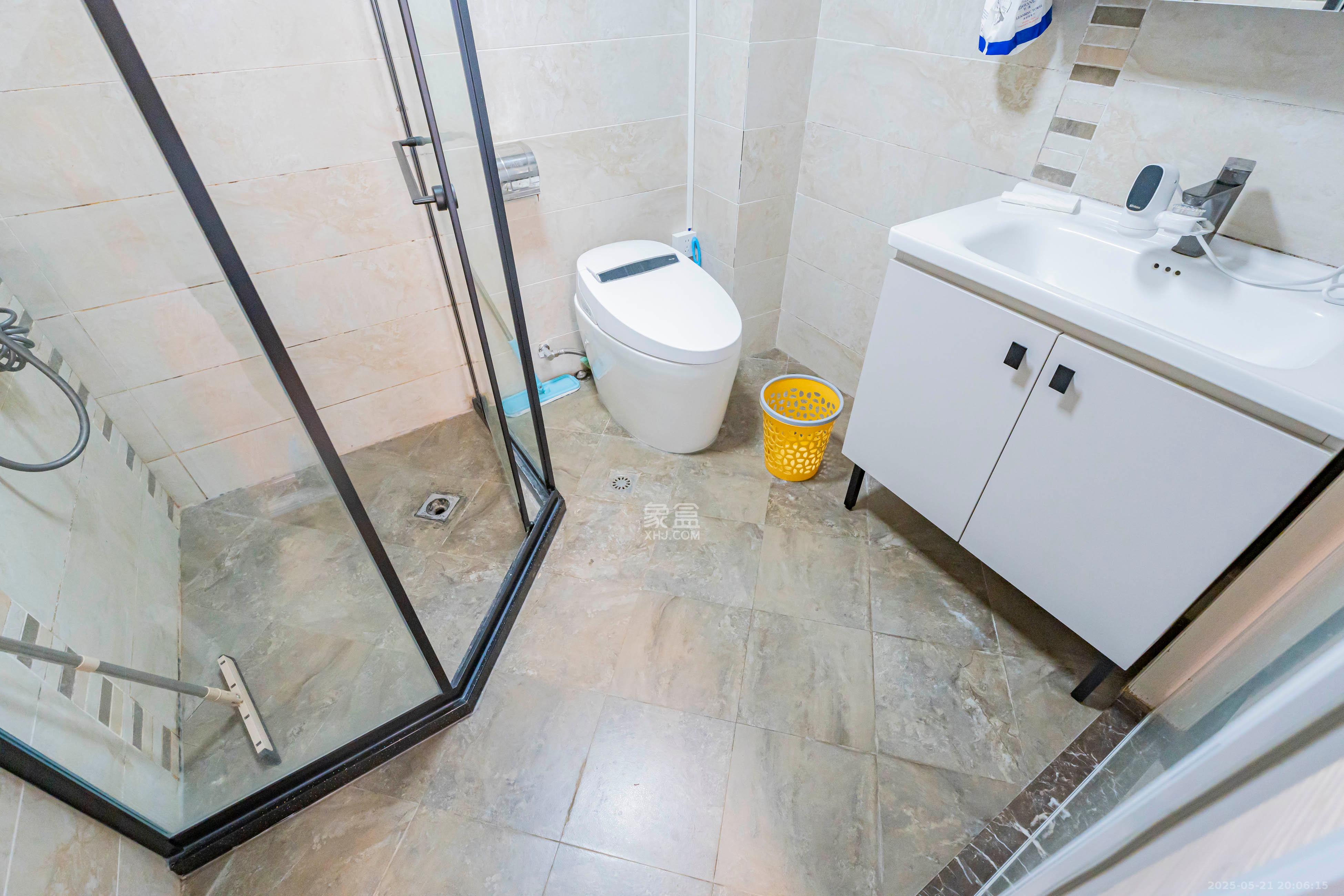 御景龙城  6室3厅4卫    238.0万 御景龙城  6室3厅4卫    238.0万卫生间