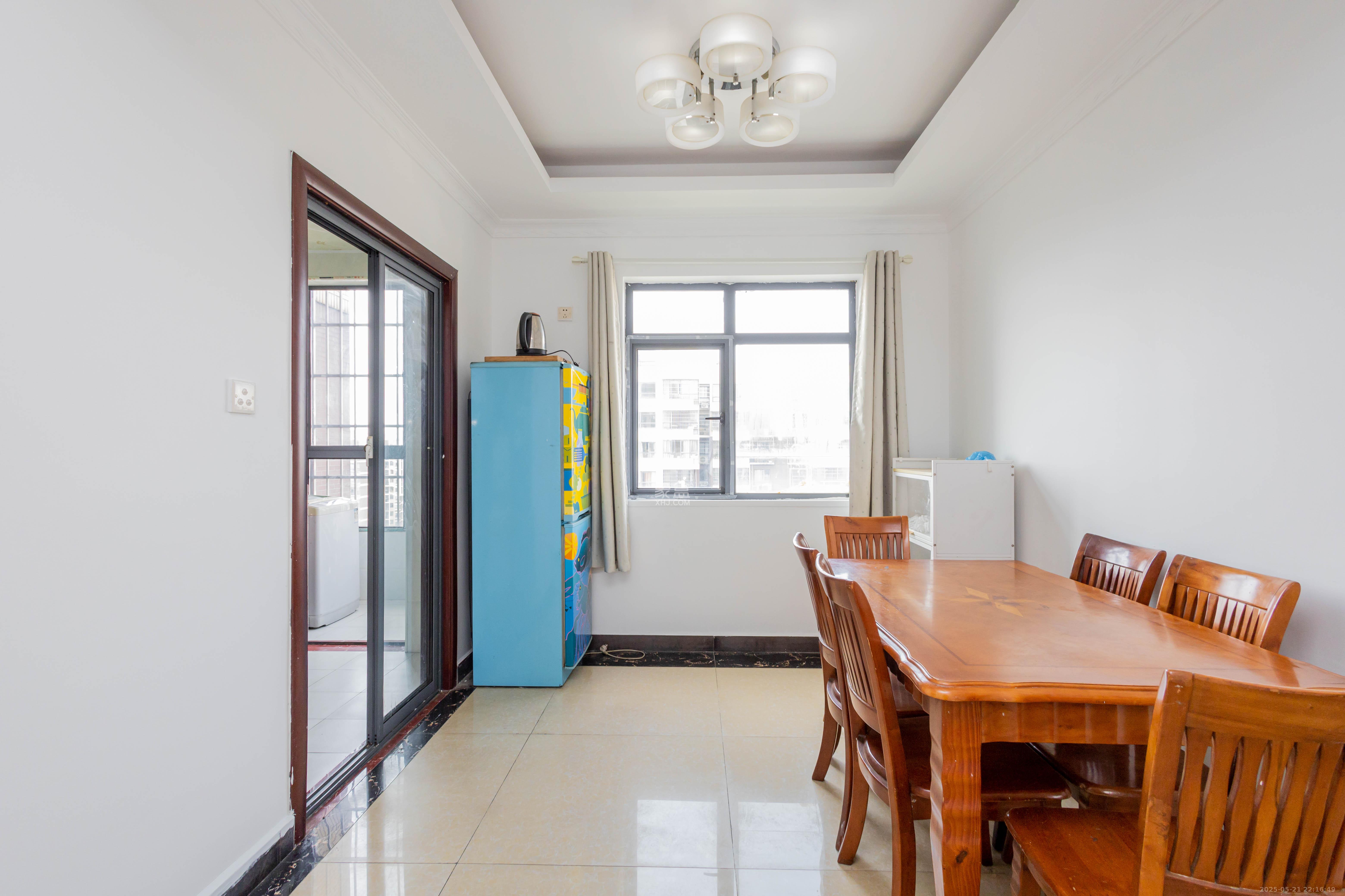 中国铁建国际城二期 3室2厅1卫 59.0万 中国铁建国际城二期 3室2厅1卫 59.0万客厅