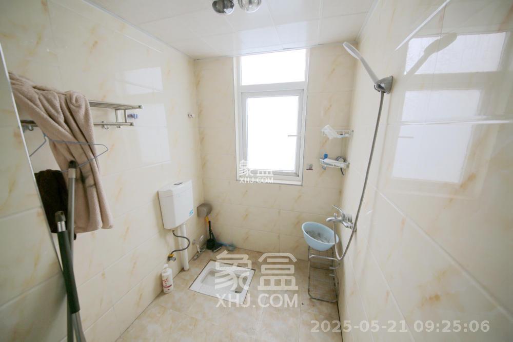 泊爱蓝湾 3室2厅2卫 3200.0元/月 泊爱蓝湾 3室2厅2卫 3200.0元/月室内图