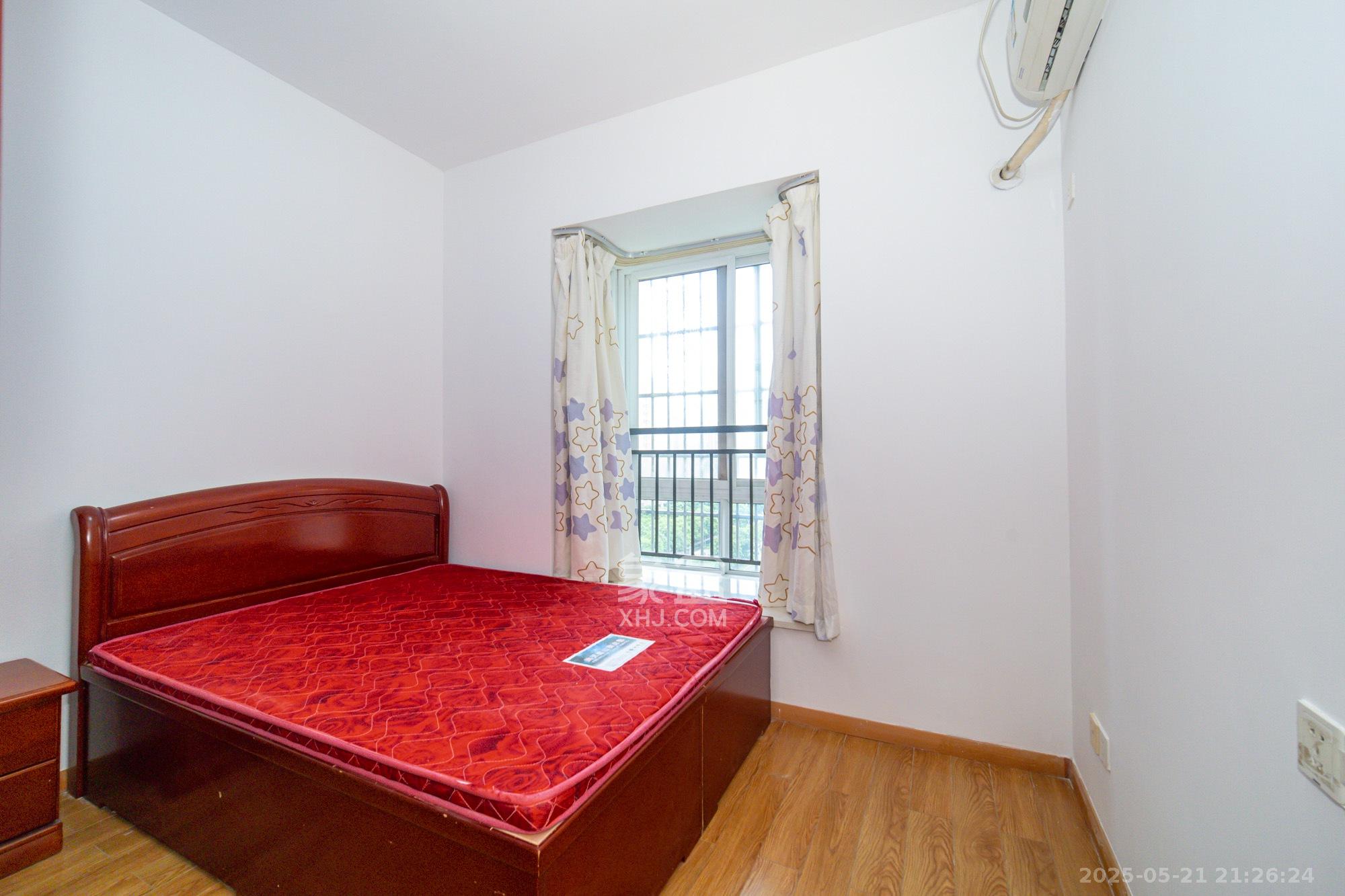 楚天世纪城东苑  4室2厅2卫    70.8万 楚天世纪城东苑  4室2厅2卫    70.8万卧室