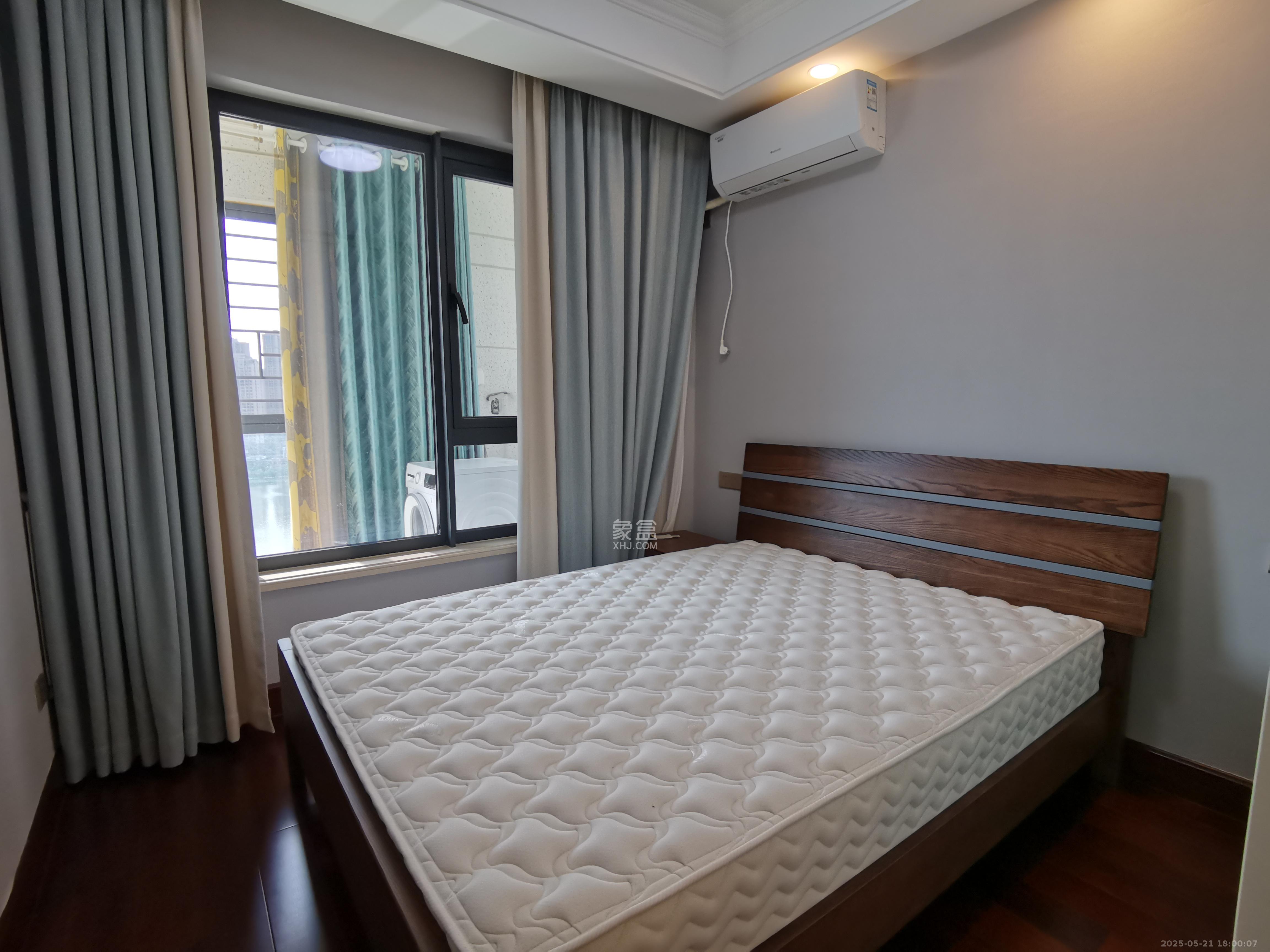 中海梅溪湖壹号  3室2厅2卫   4300.00元/月室内图