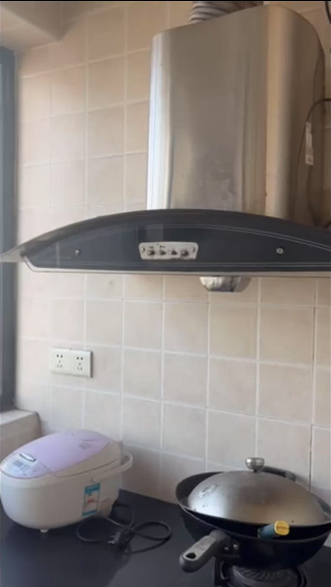 龙泰上品  1室1厅1卫    1000.0元/月室内图