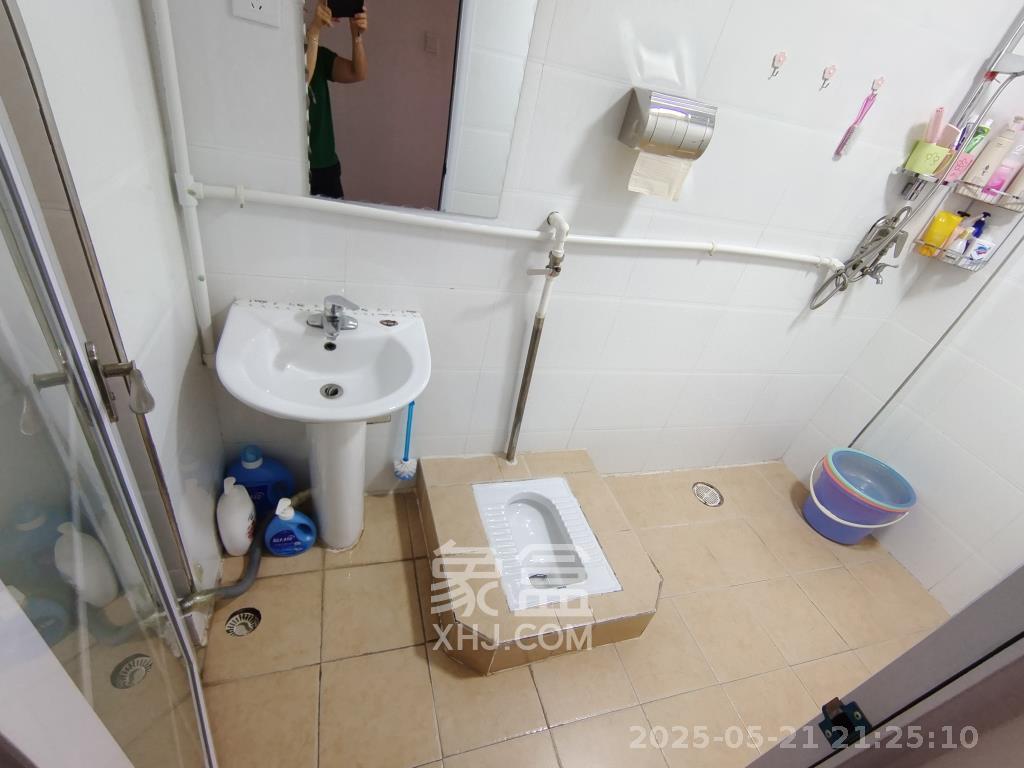 阳光100二期  1室1厅1卫   1800.00元/月室内图