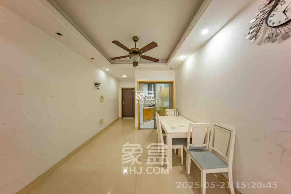 靳江明珠  3室2厅1卫   1700.00元/月室内图1