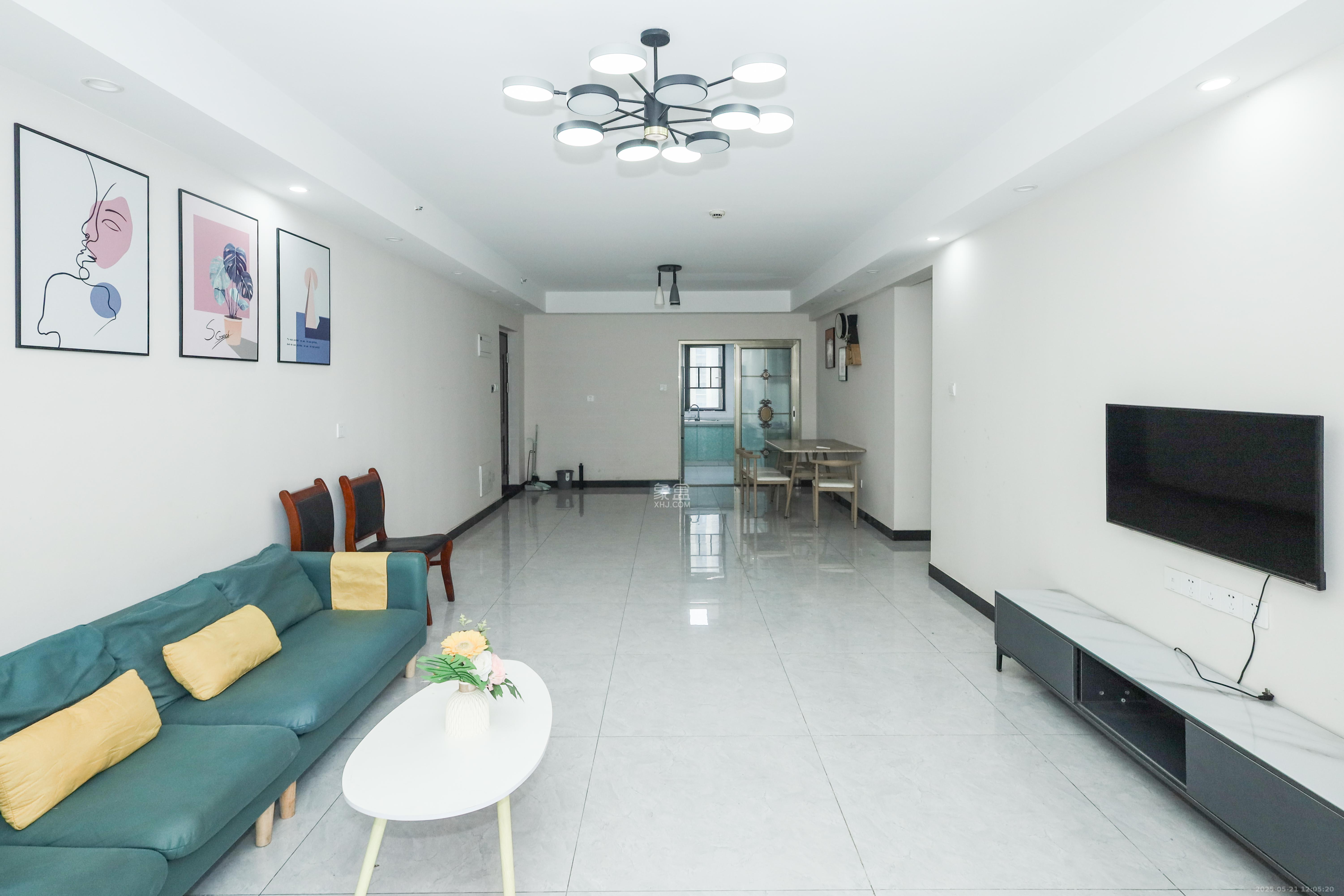 南山梅溪一方 4室2厅2卫 136.0万 南山梅溪一方 4室2厅2卫 136.0万客厅