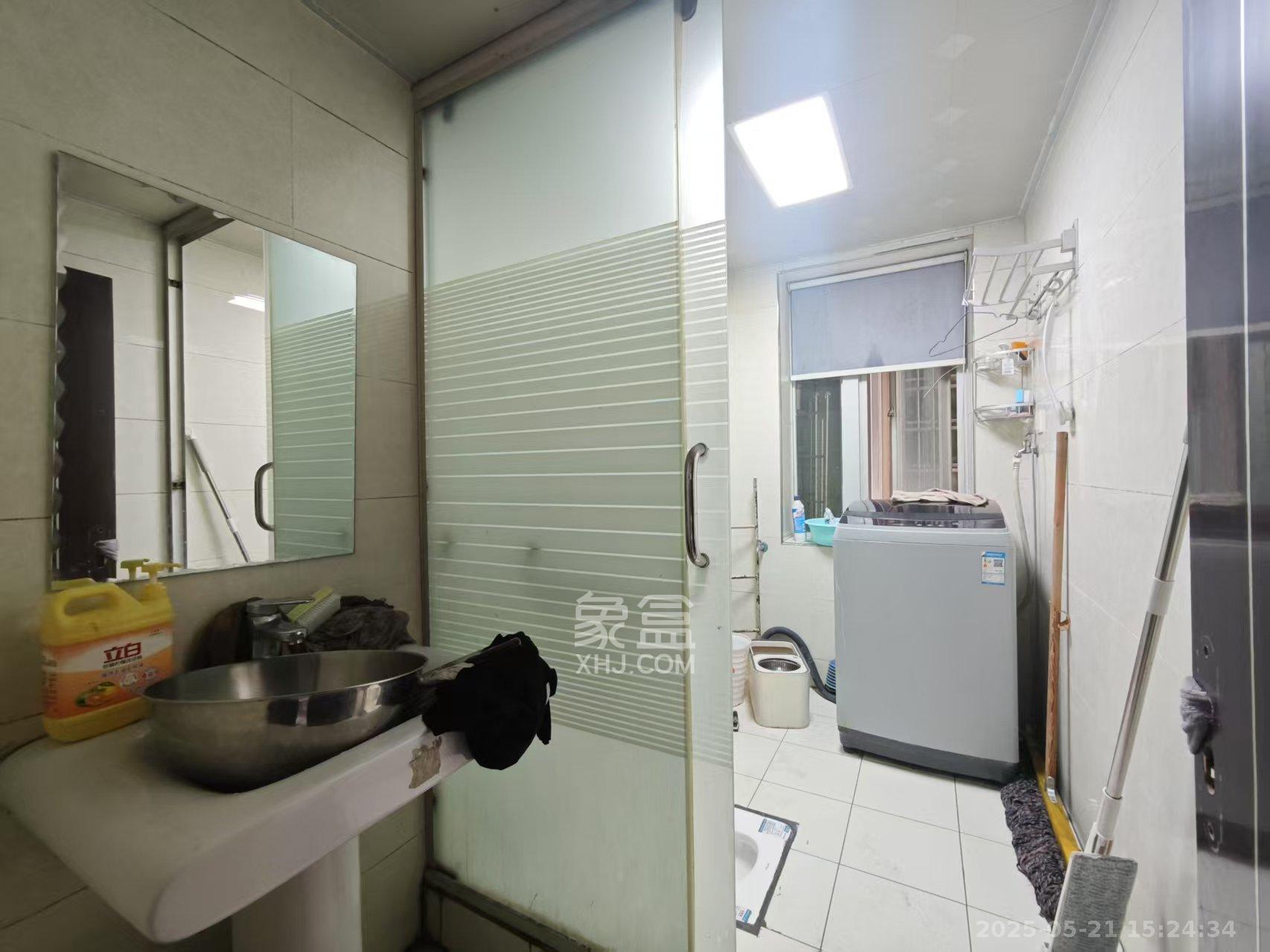 湖南财富中心  3室2厅2卫    4600.0元/月 湖南财富中心  3室2厅2卫    4600.0元/月室内图